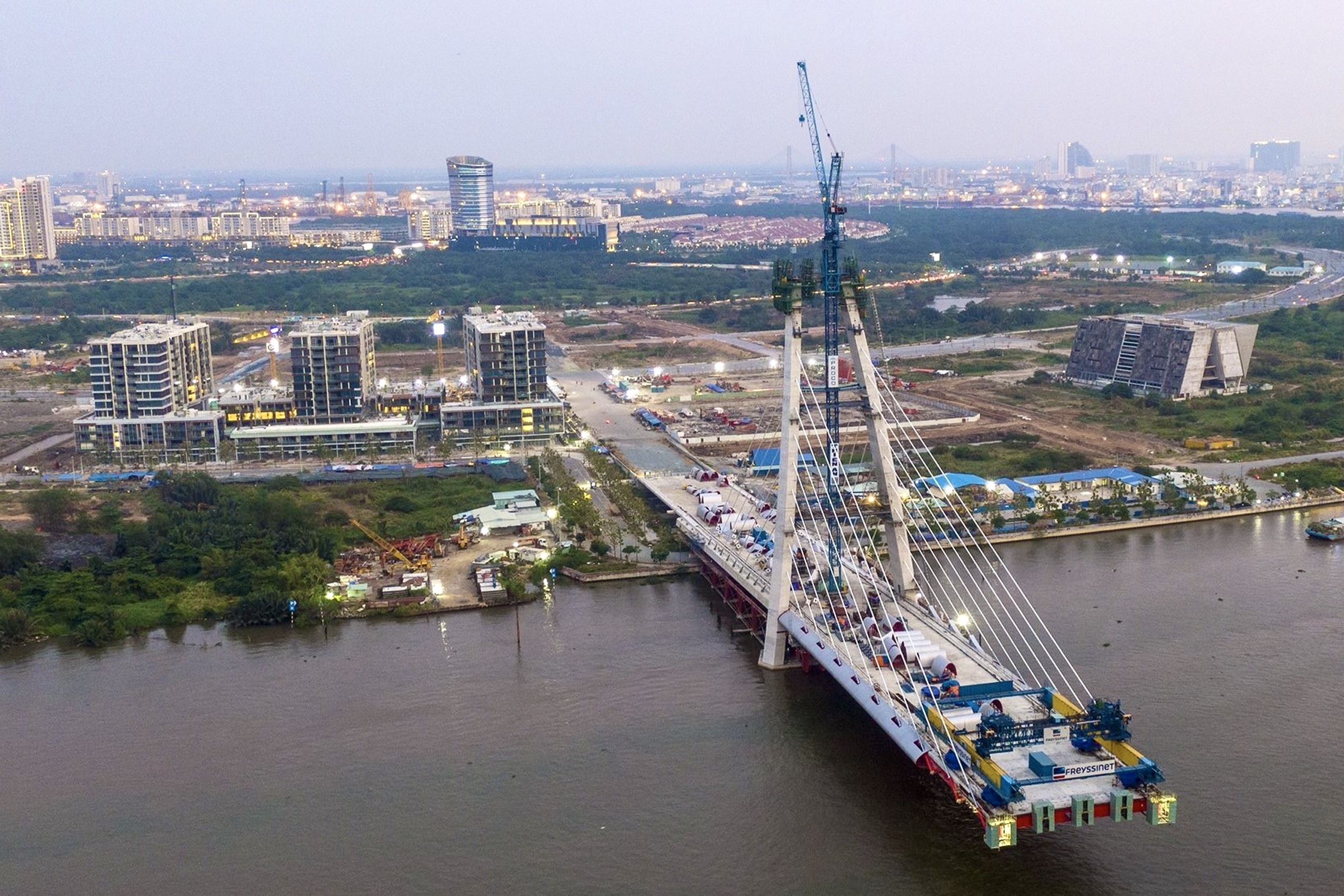 Kien nghi gia han tien do hoan thanh cau Thu Thiem 2 den giua nam 2022 hinh anh