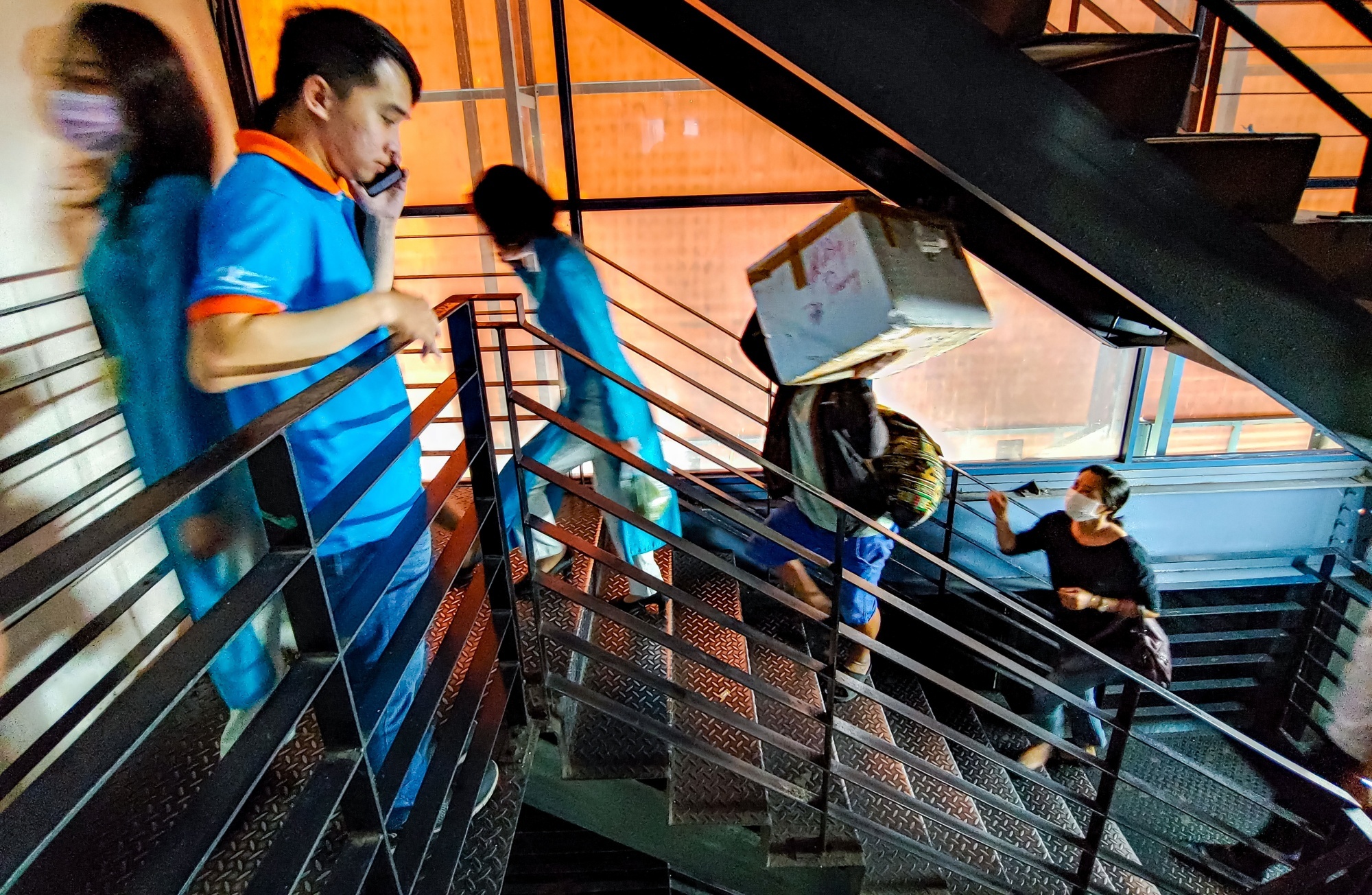 lap 3 thang may san bay Tan Son Nhat truoc 30/4 anh 1