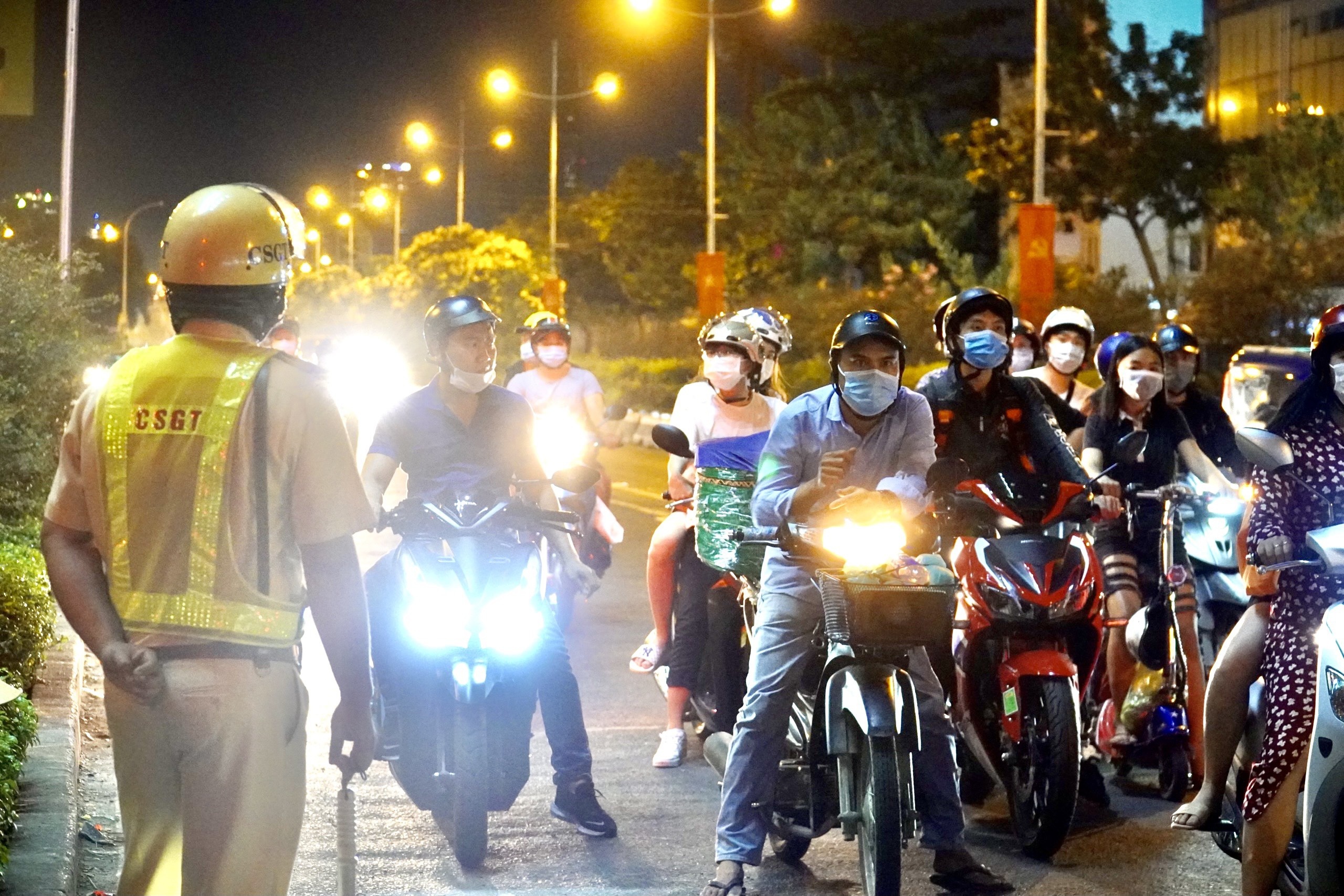 Vu to CSGT Tan Son Nhat voi tien: Thanh tra Bo Cong an vao cuoc lan 2 hinh anh