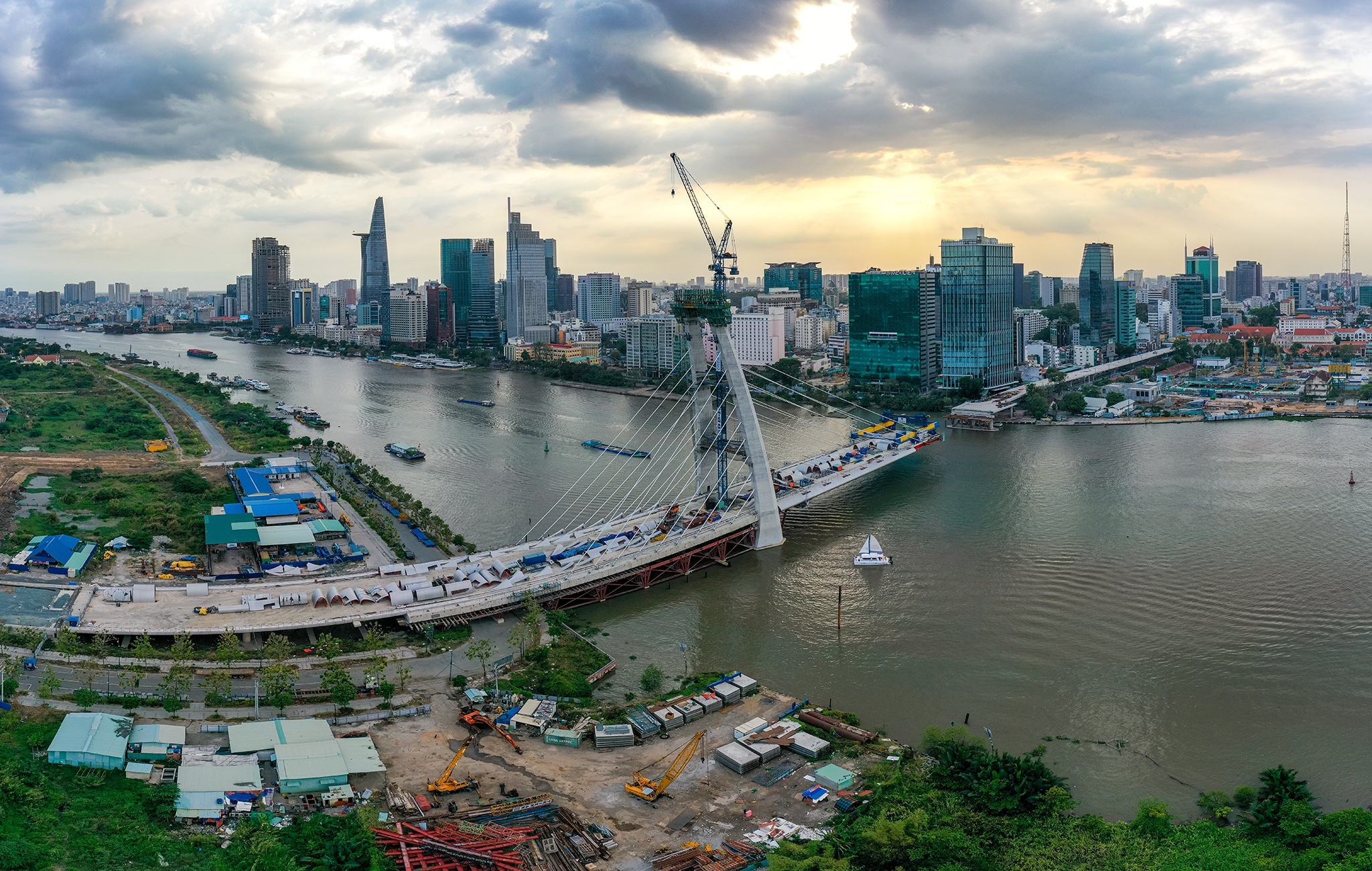 Cau Thu Thiem 2 van chua thi cong tro lai hinh anh