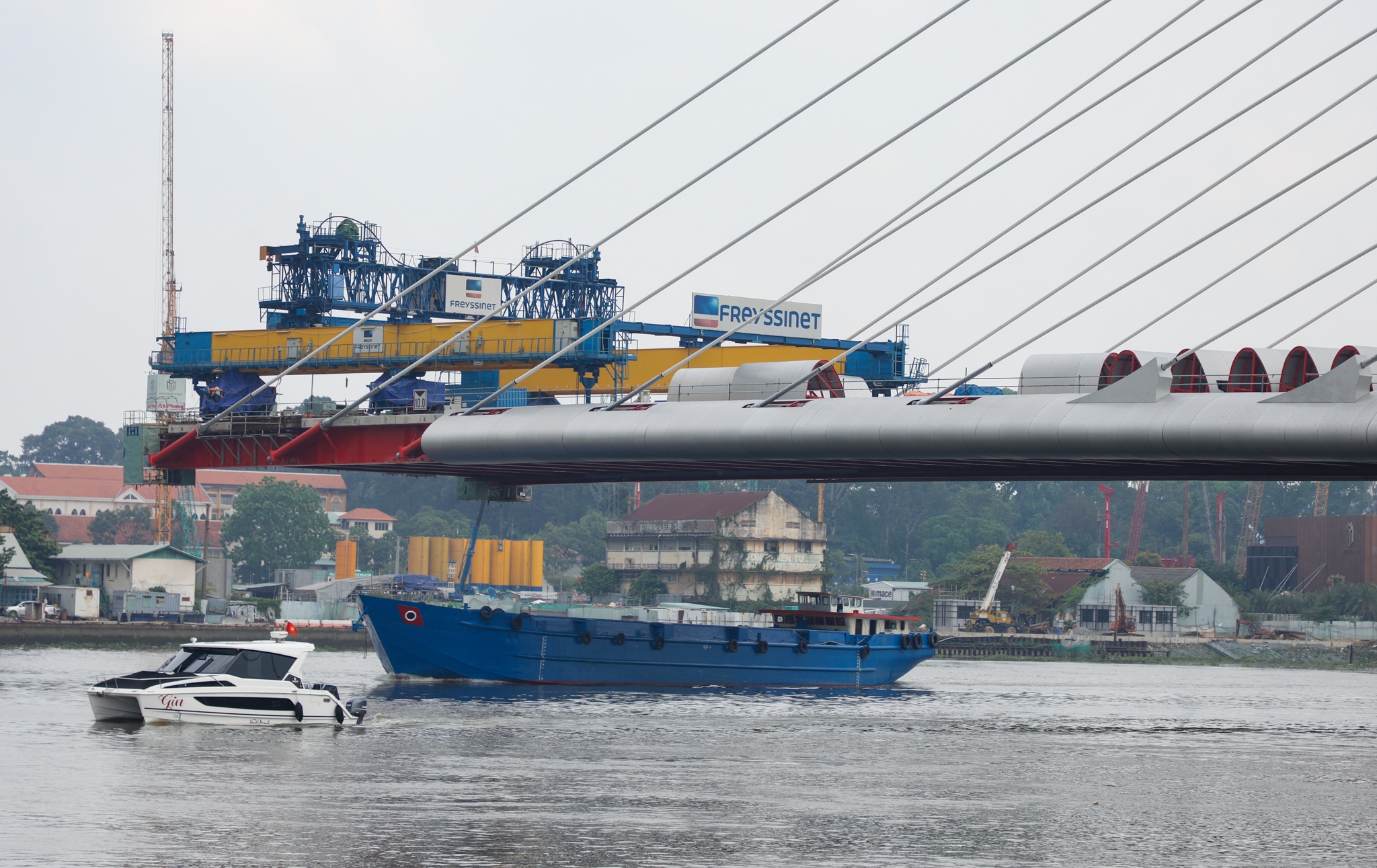 cau Thu Thiem 2 anh 4