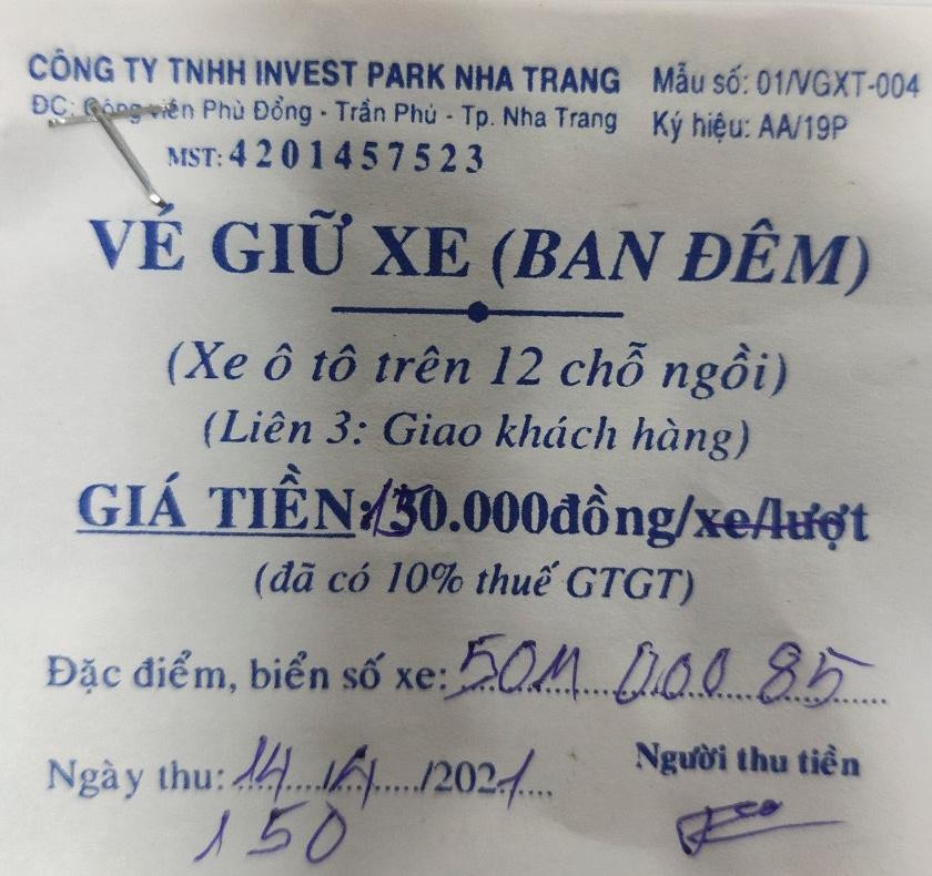 phi giu xe khach du lich 150.000 dong/dem anh 1