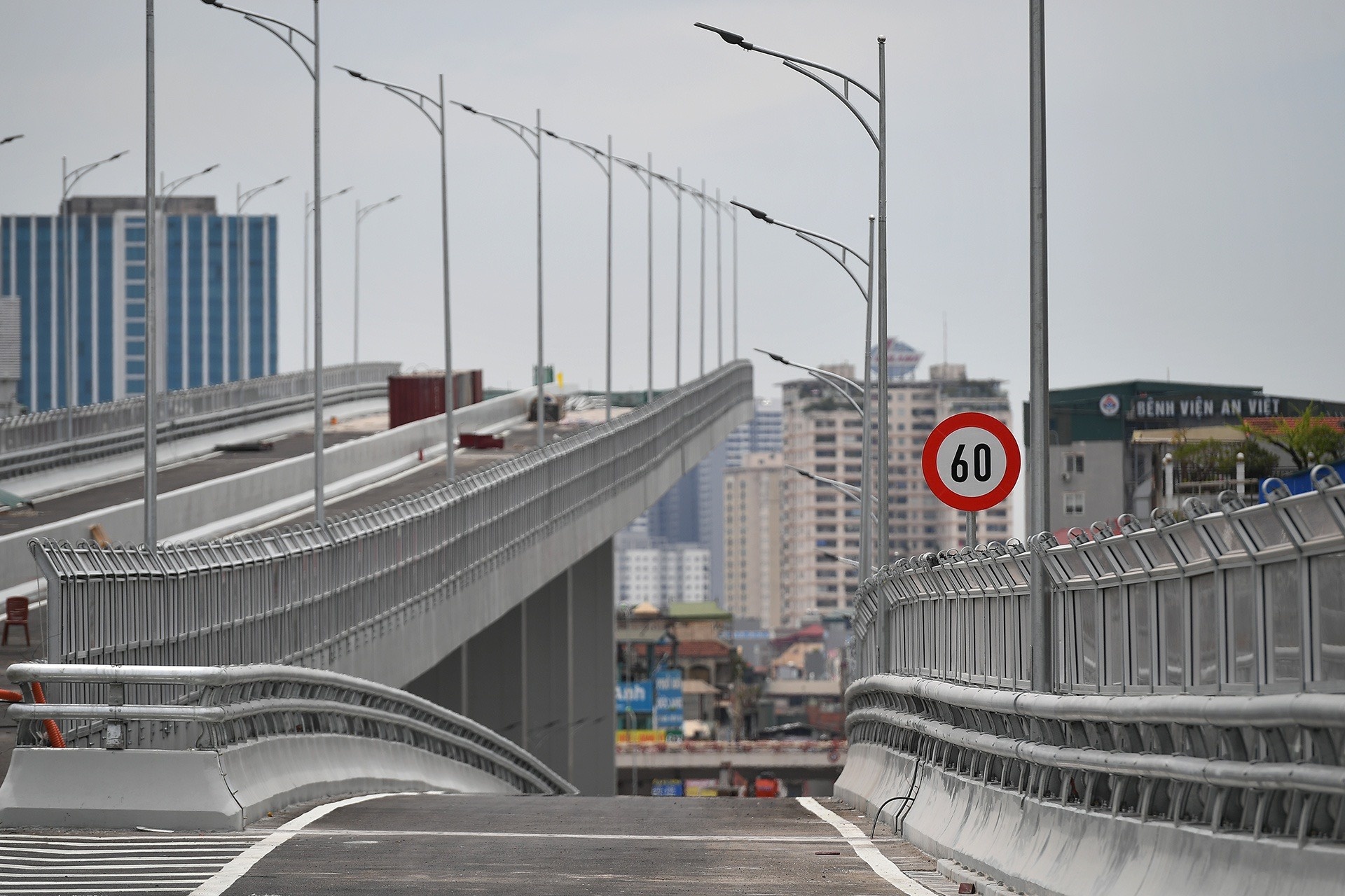 De xuat chi 30.000 ty lam 14 km duong tren cao o TP.HCM hinh anh