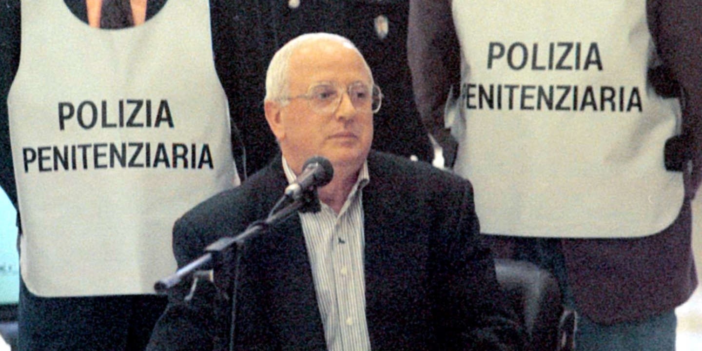 Ông trùm Raffaele Cutolo ảnh 2 Ong trum Raffaele Cutolo anh 2