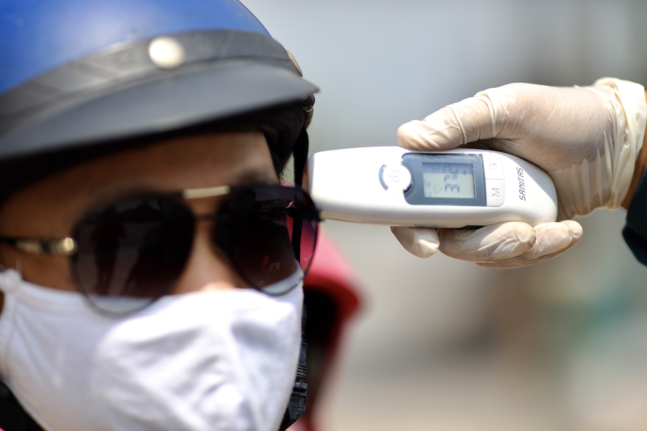 Dong Nai noi long bien phap kiem soat nguoi ve tu TP.HCM hinh anh