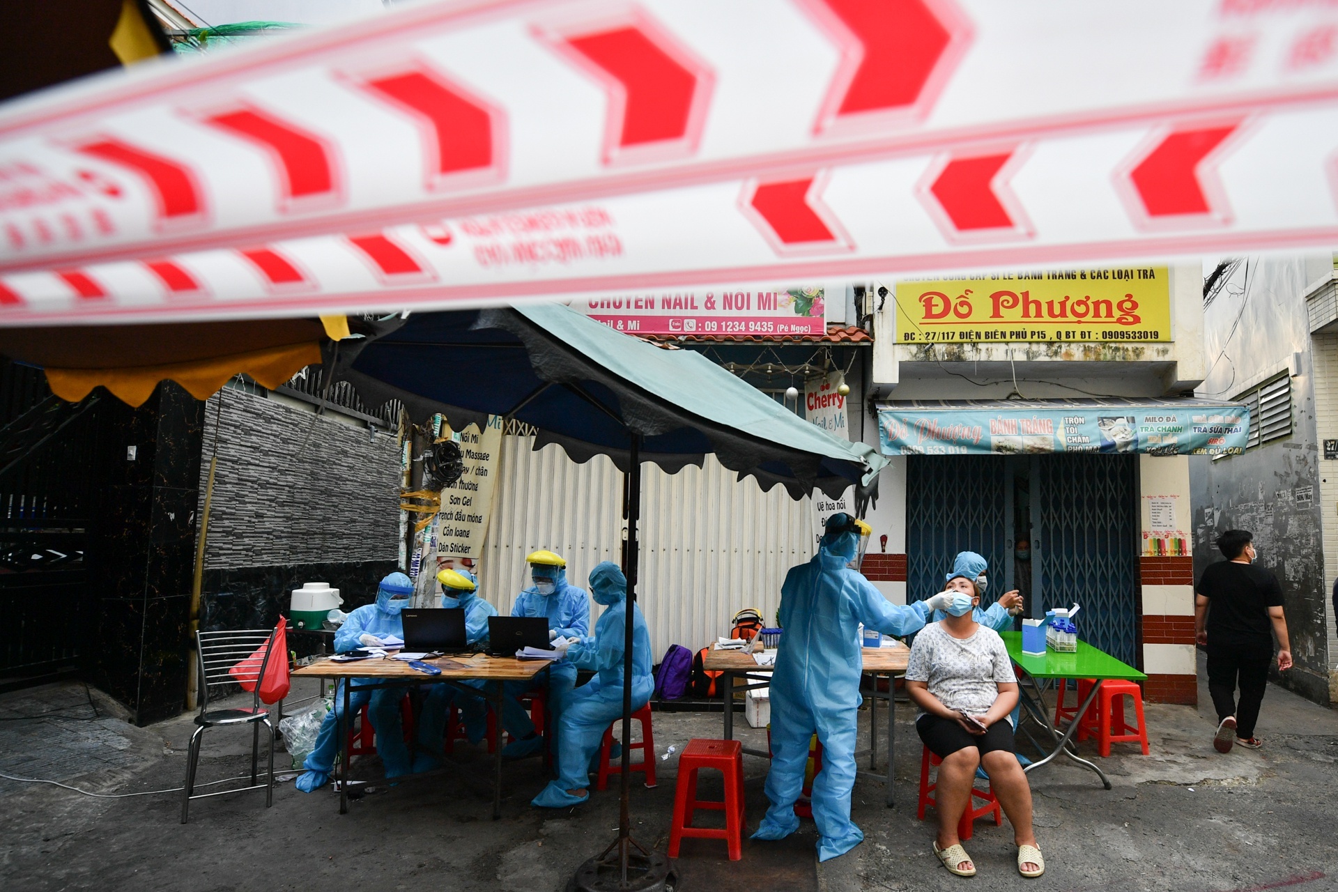 TP.HCM tim nguoi den cho,  sieu thi o quan 11 va Tan Binh anh 1