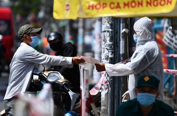 TP.HCM tim nguoi den tiem banh Hy Lam Mon hinh anh