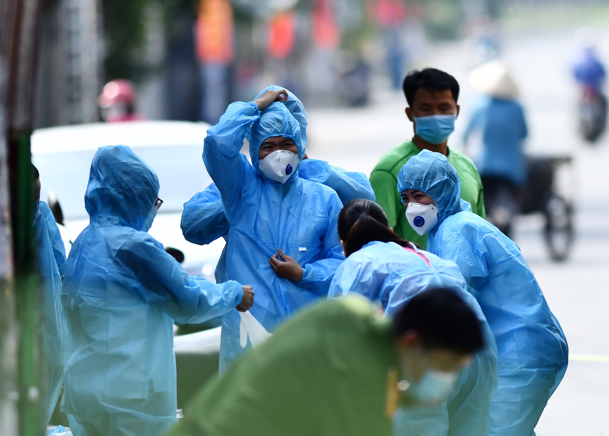 Phong toa mot cong ty o quan Binh Thanh vi co 20 ca mac Covid-19 hinh anh