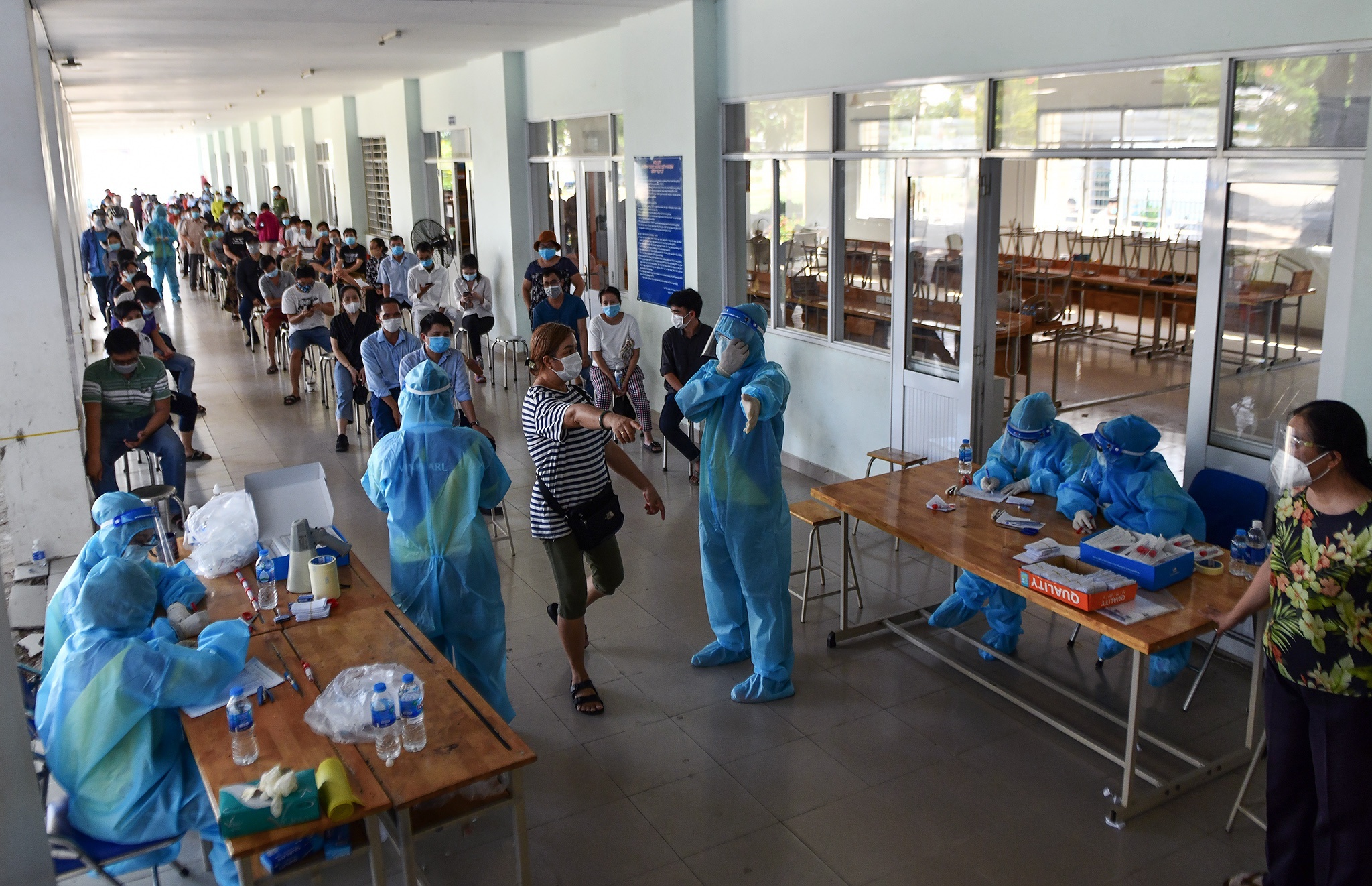 tim nguoi lien quan ca nhiem anh 1