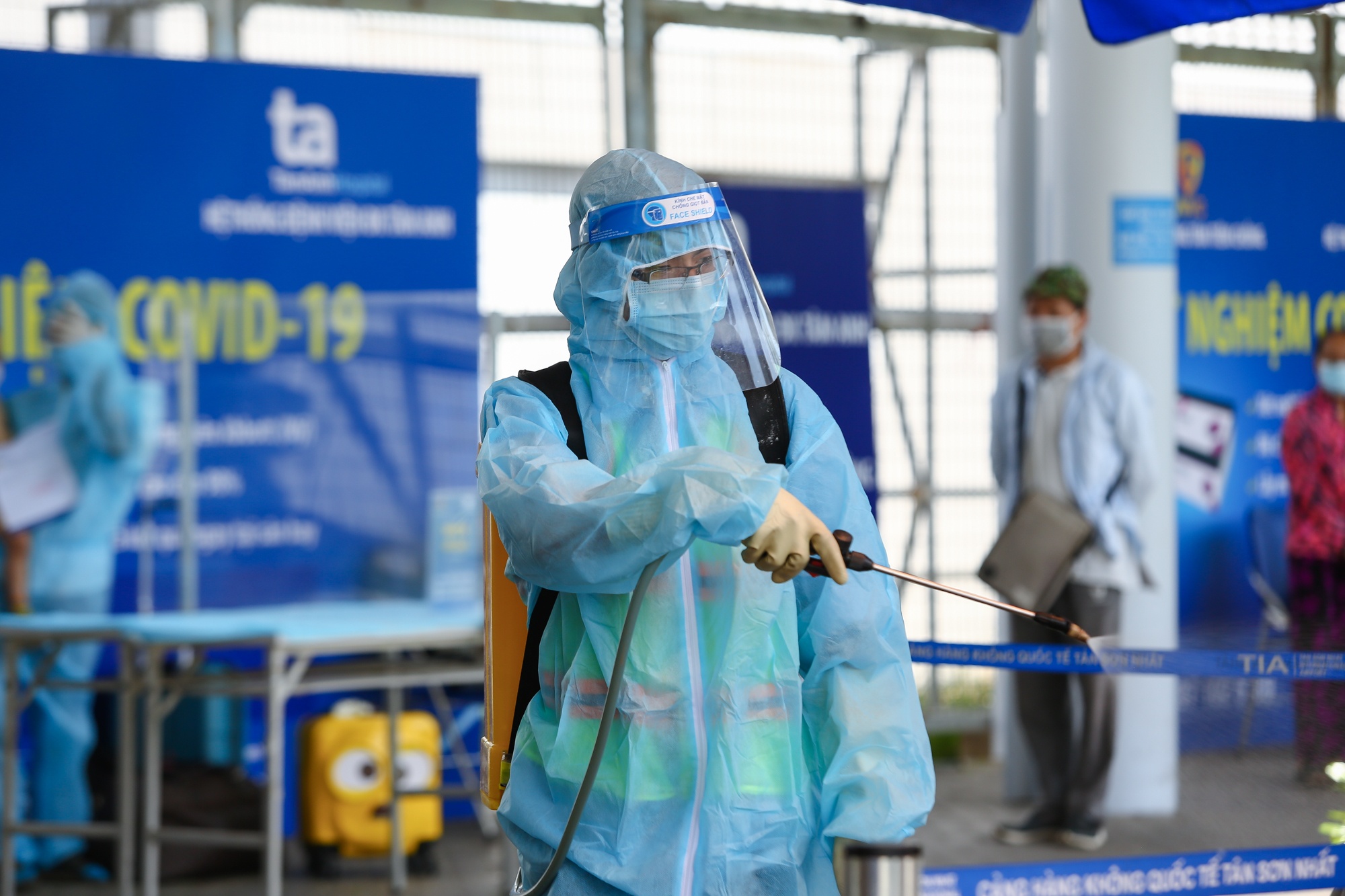 Thua Thien - Hue dua 240 nguoi tu TP.HCM anh 6