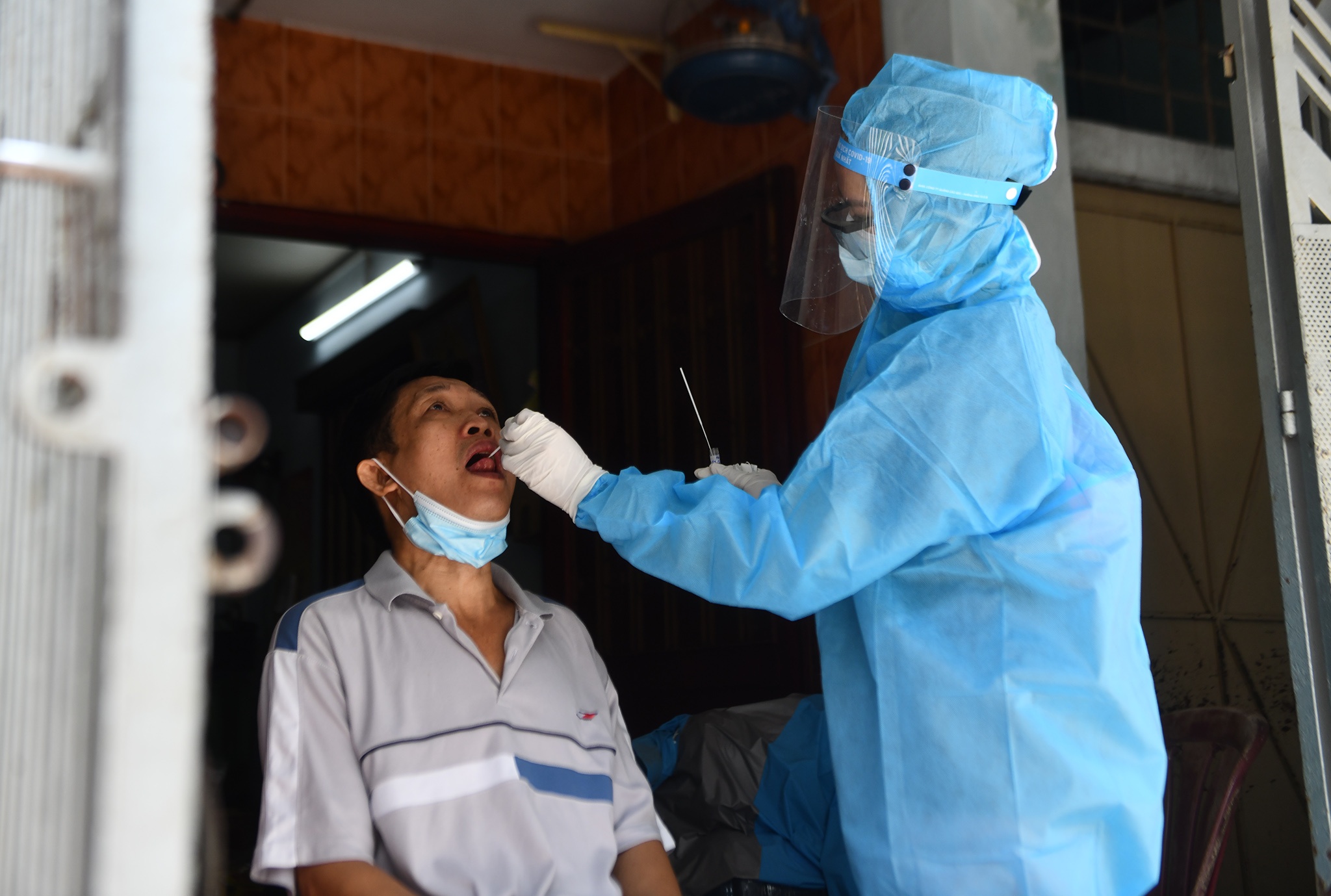 Ca nhiem o khu cach ly tang, Ba Ria - Vung Tau cho cach ly F1 tai nha hinh anh