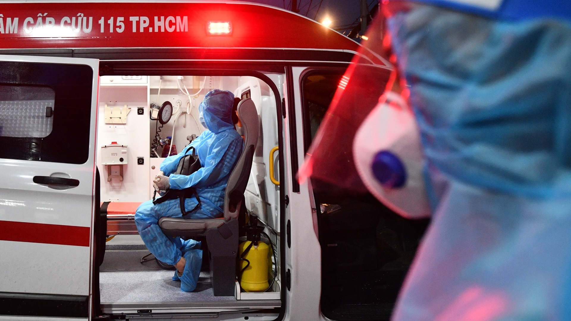 TP.HCM yeu cau benh vien luon mo cong tiep benh nhan hinh anh