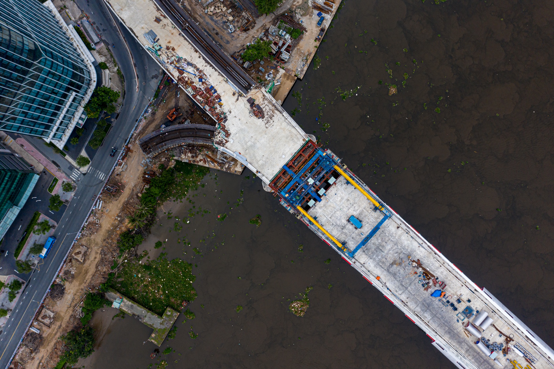 Cau Thu Thiem 2 hop long anh 1