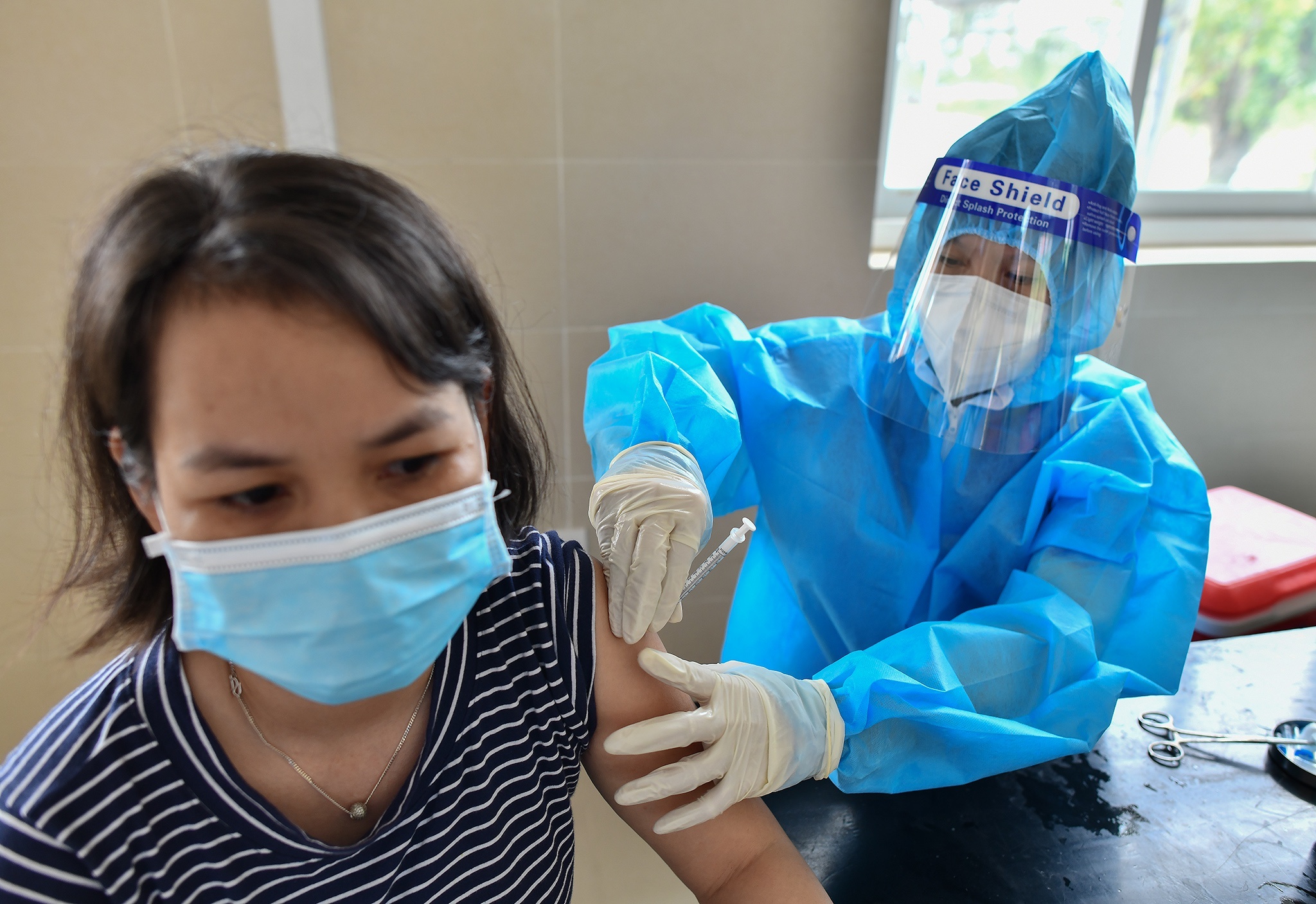 Hai Phong de nghi TP.HCM cho muon them vaccine Sinopharm hinh anh