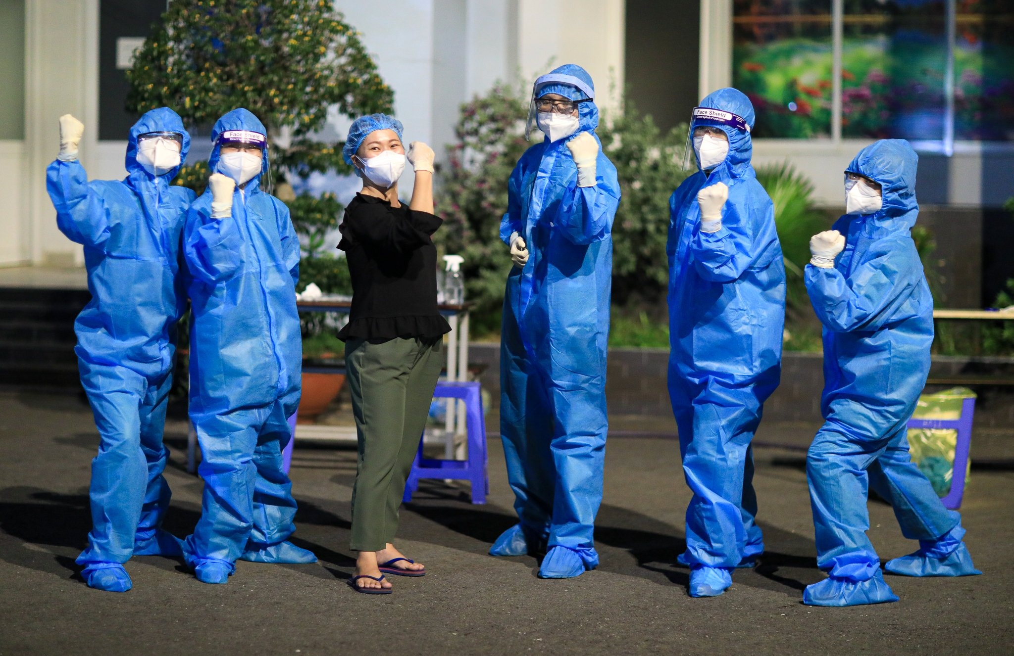 TP.HCM tuyen F0 chong dich hinh anh