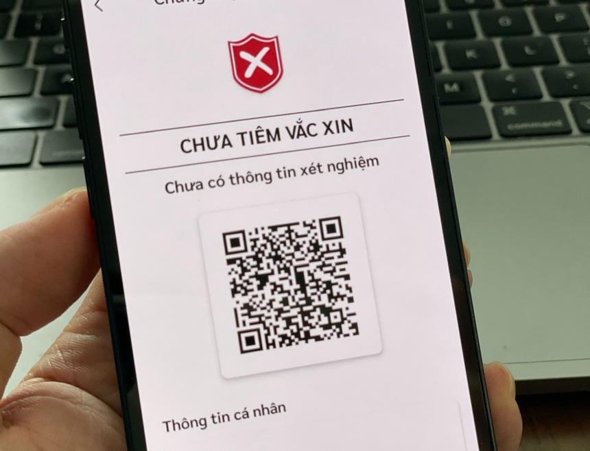 Thong tin tiem vaccine bi sai,  thieu co anh huong viec cap the xanh anh 1