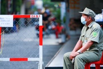 Co quan Nha nuoc o TP.HCM duoc bo tri toi da 50% can bo den tru so hinh anh