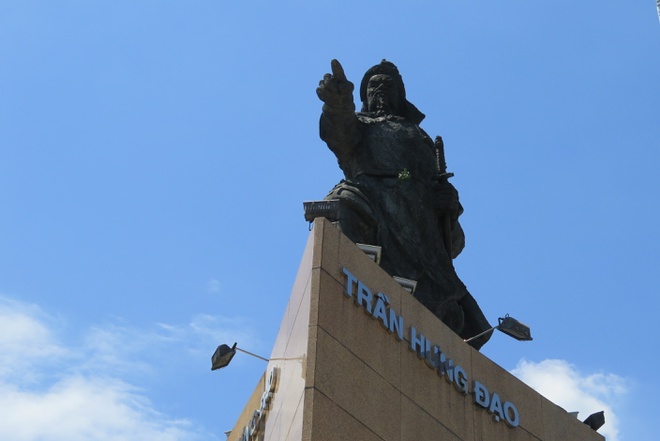 Phuong an trung tu tuong Duc thanh Tran Hung Dao hinh anh