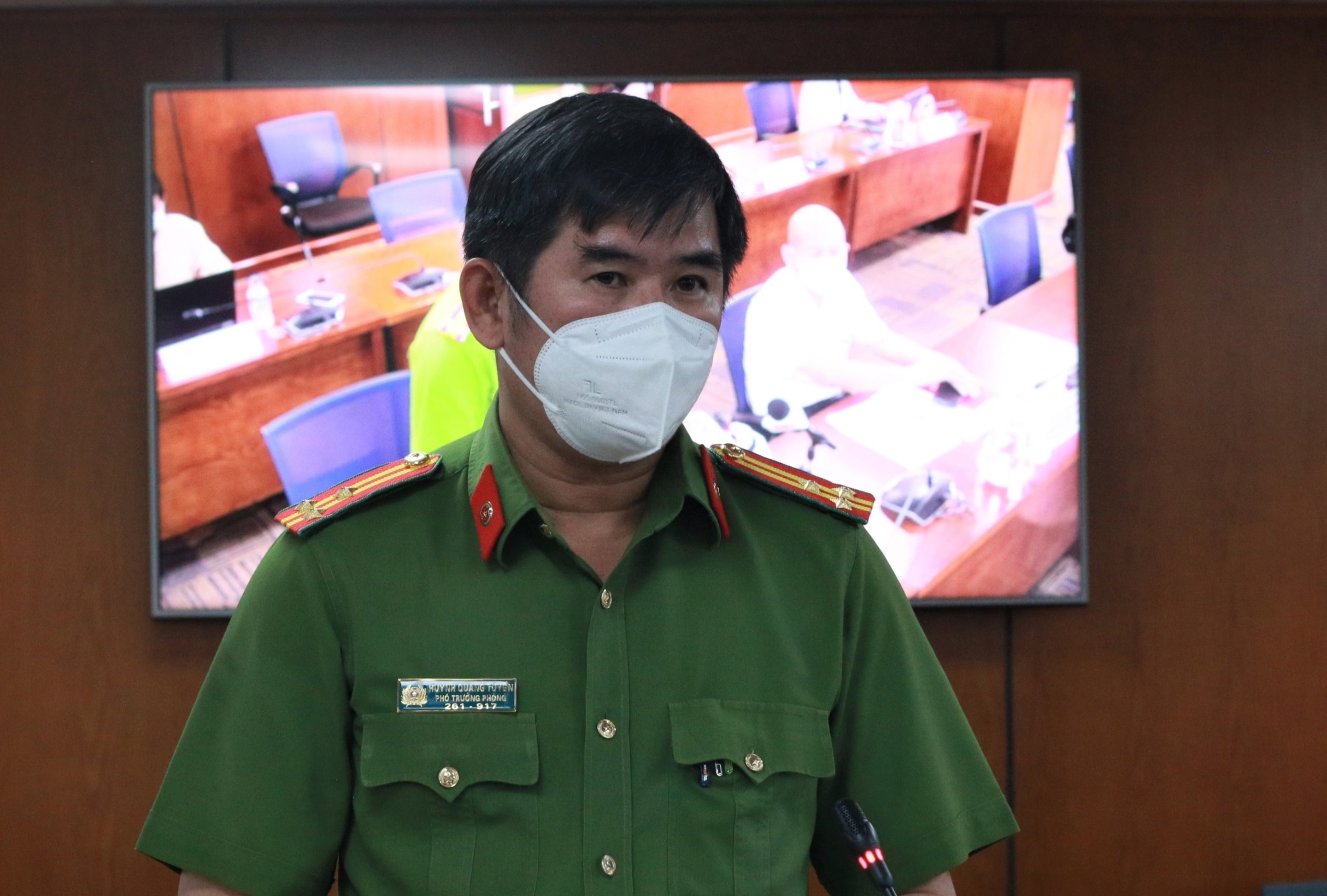 Cong an TP.HCM dieu tra can bo quan ly duoc tham o thuoc chua Covid-19 hinh anh
