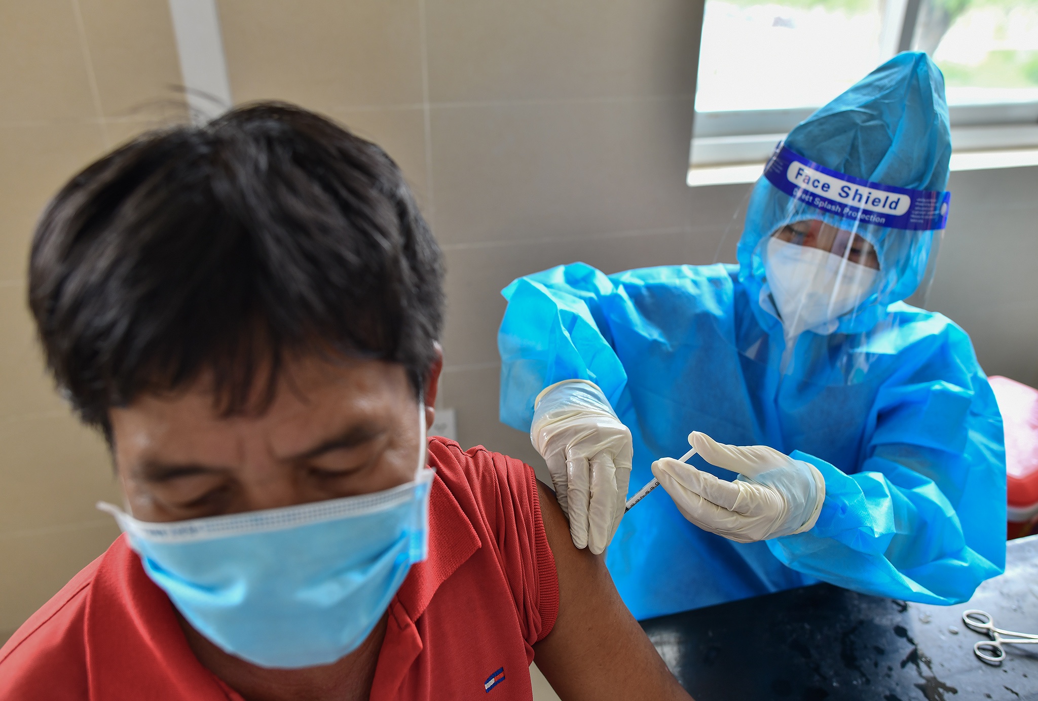 Tat ca quan, huyen o TP.HCM de nghi cong bo kiem soat duoc dich hinh anh