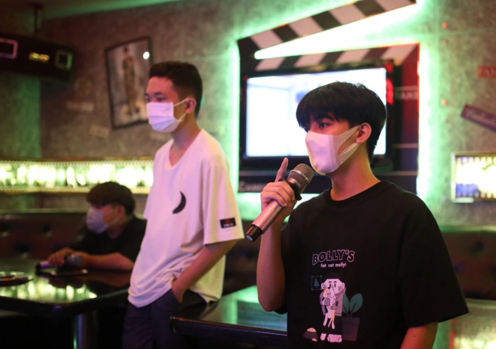 177 cho truyen thong o TP.HCM mo lai anh 1