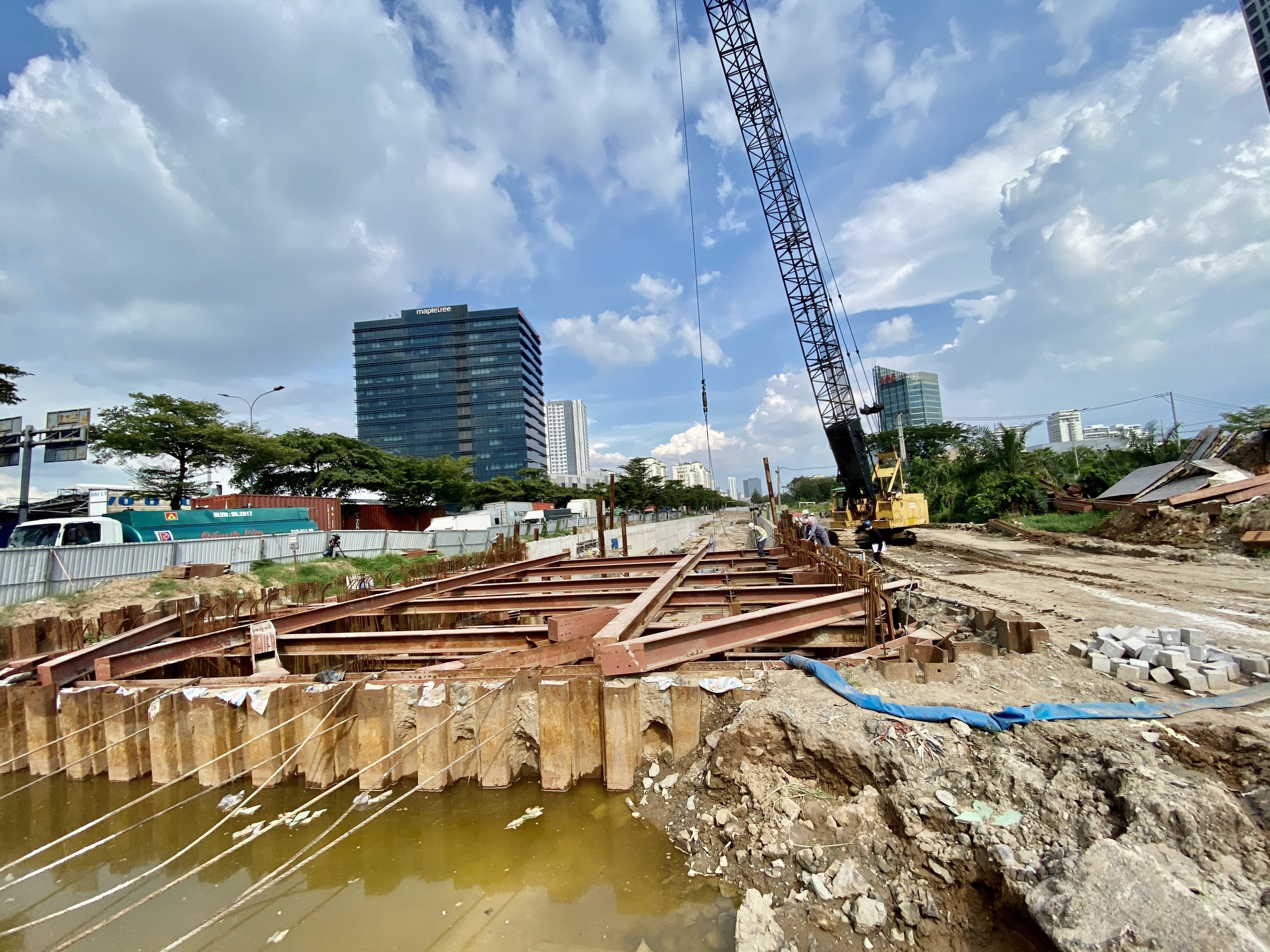 Cong trinh giao thong o TP.HCM gap rut bu tien do sau dich anh 4