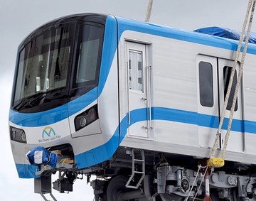 Them 4 doan tau metro so 1 sap ve TP.HCM hinh anh