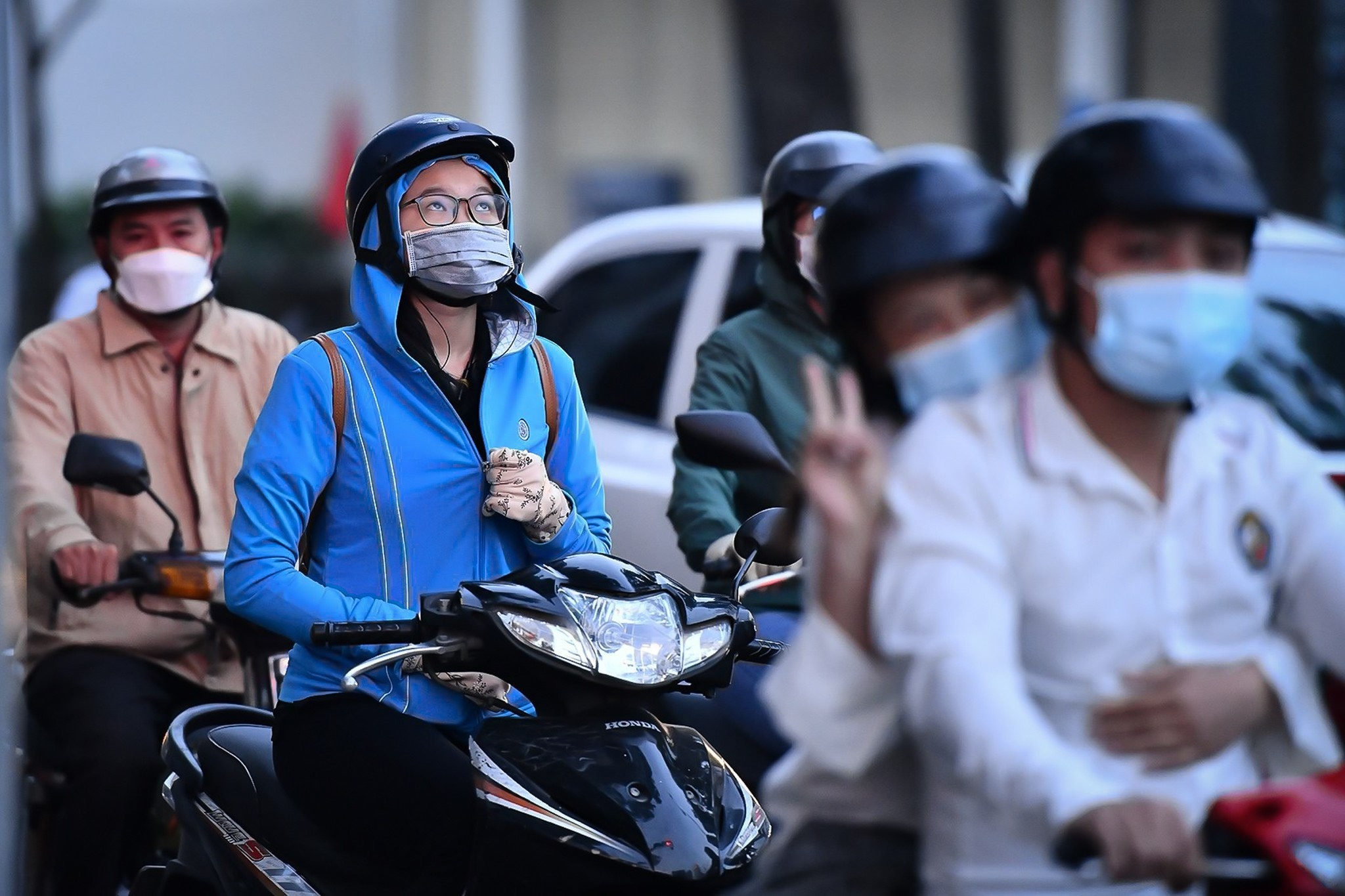 TP.HCM don nhieu dot khong khi lanh cho den Giang sinh hinh anh