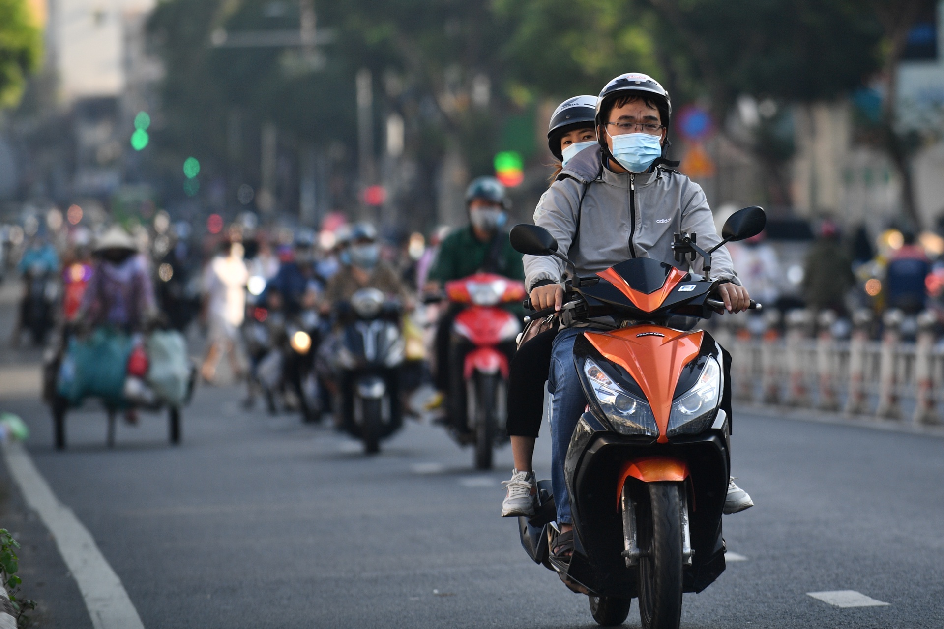 Thoi tiet TP.HCM anh 1