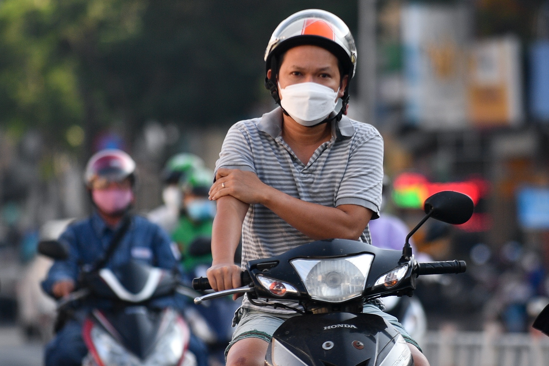 Mu kho, mua trai mua o TP.HCM keo dai bao lau? hinh anh