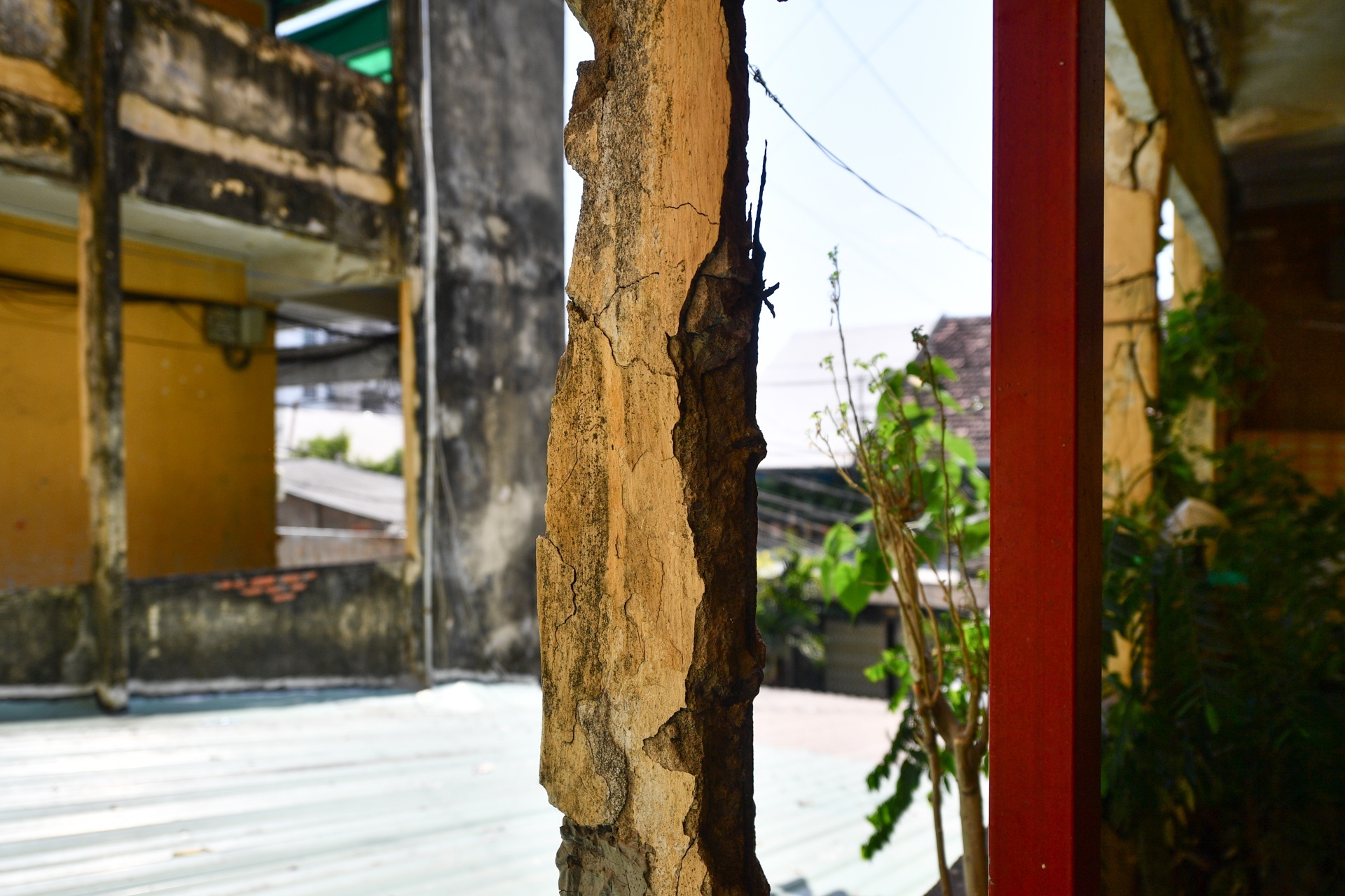 chung cu nguy hiem o TP.HCM anh 3