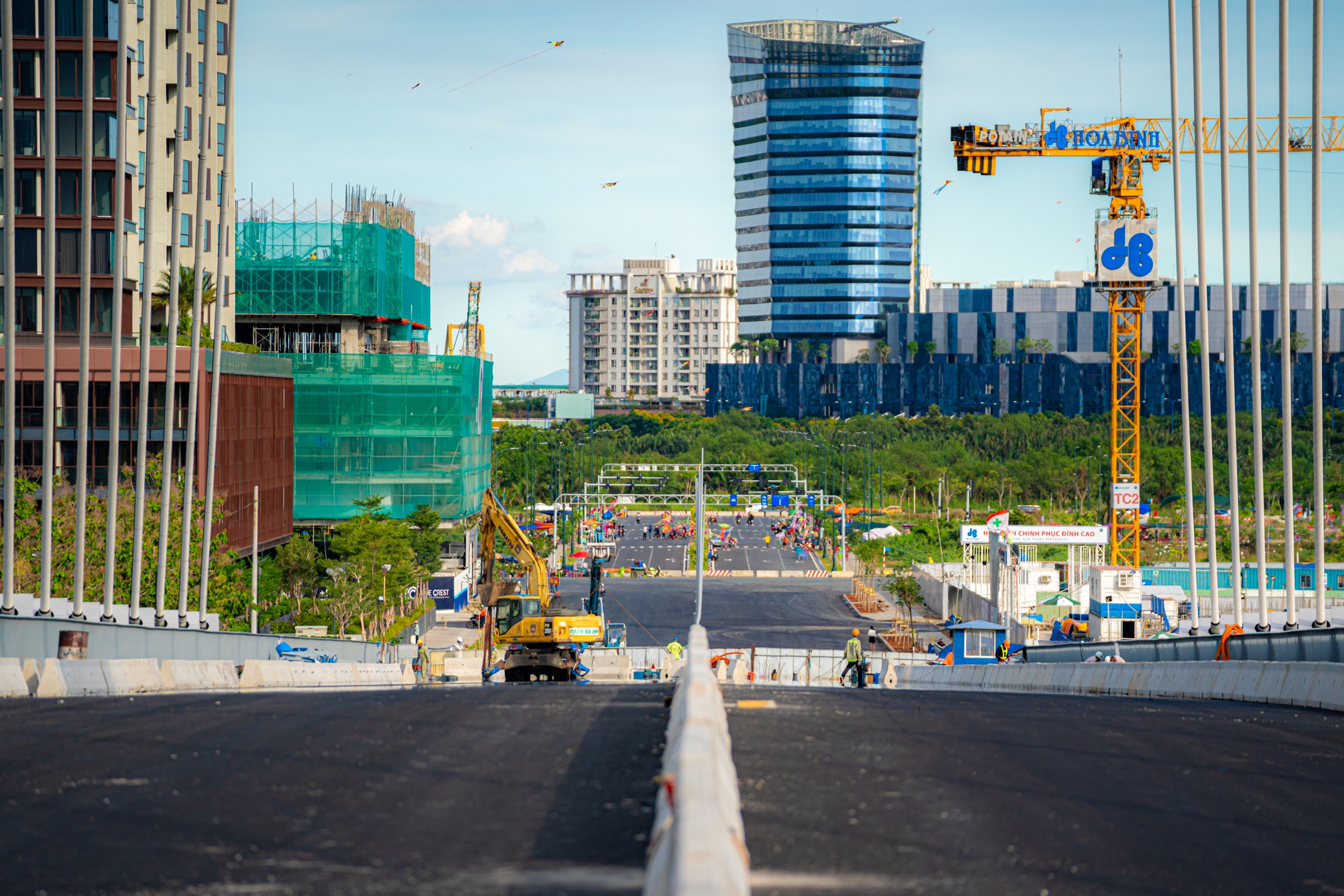 Cau Thu Thiem 2 TP.HCM 'lot xac' ngoan muc sau 7 nam thi cong anh 7