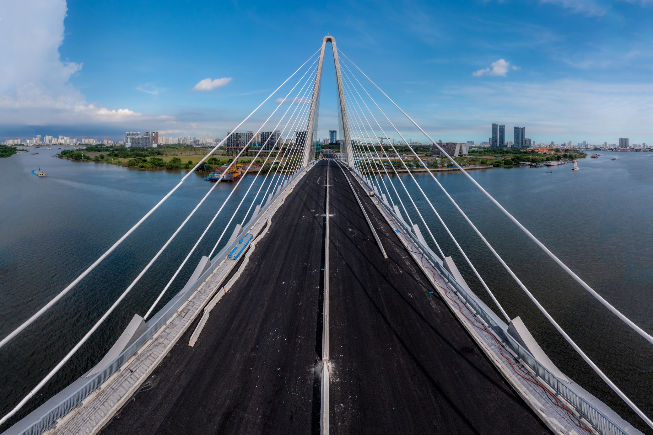 Cau Thu Thiem 2 TP.HCM 'lot xac' ngoan muc sau 7 nam thi cong anh 2