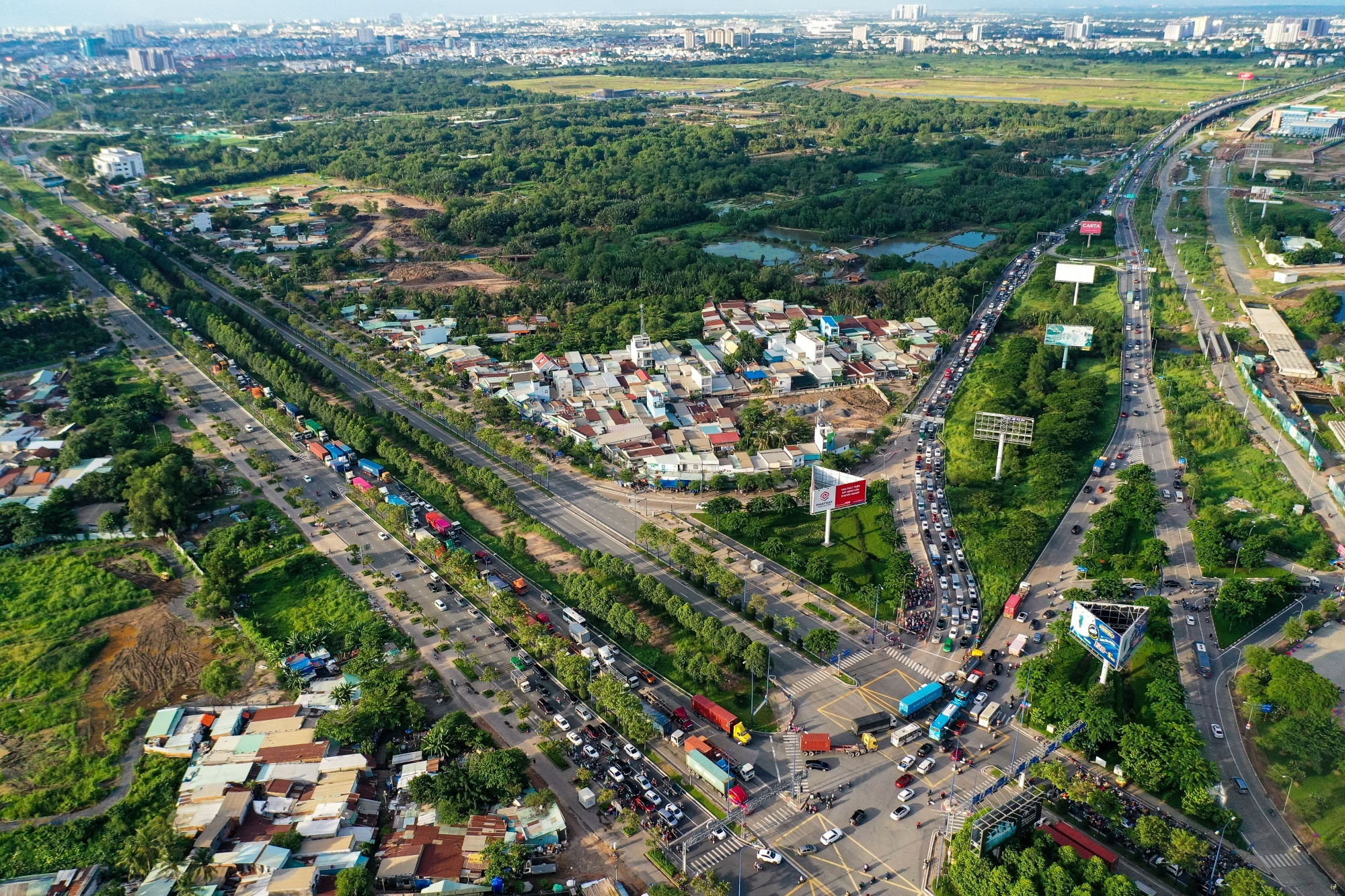 Thiet ke nut giao nghin ty o cua ngo TP.HCM anh 11