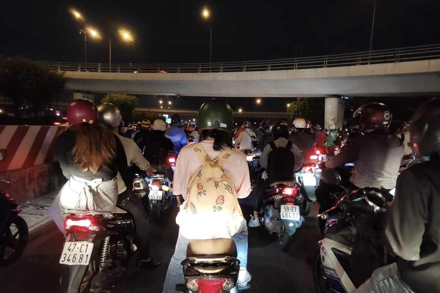 Nga 3 Cat Lai un tac, nguoi dan cho den do 'moi co' hinh anh