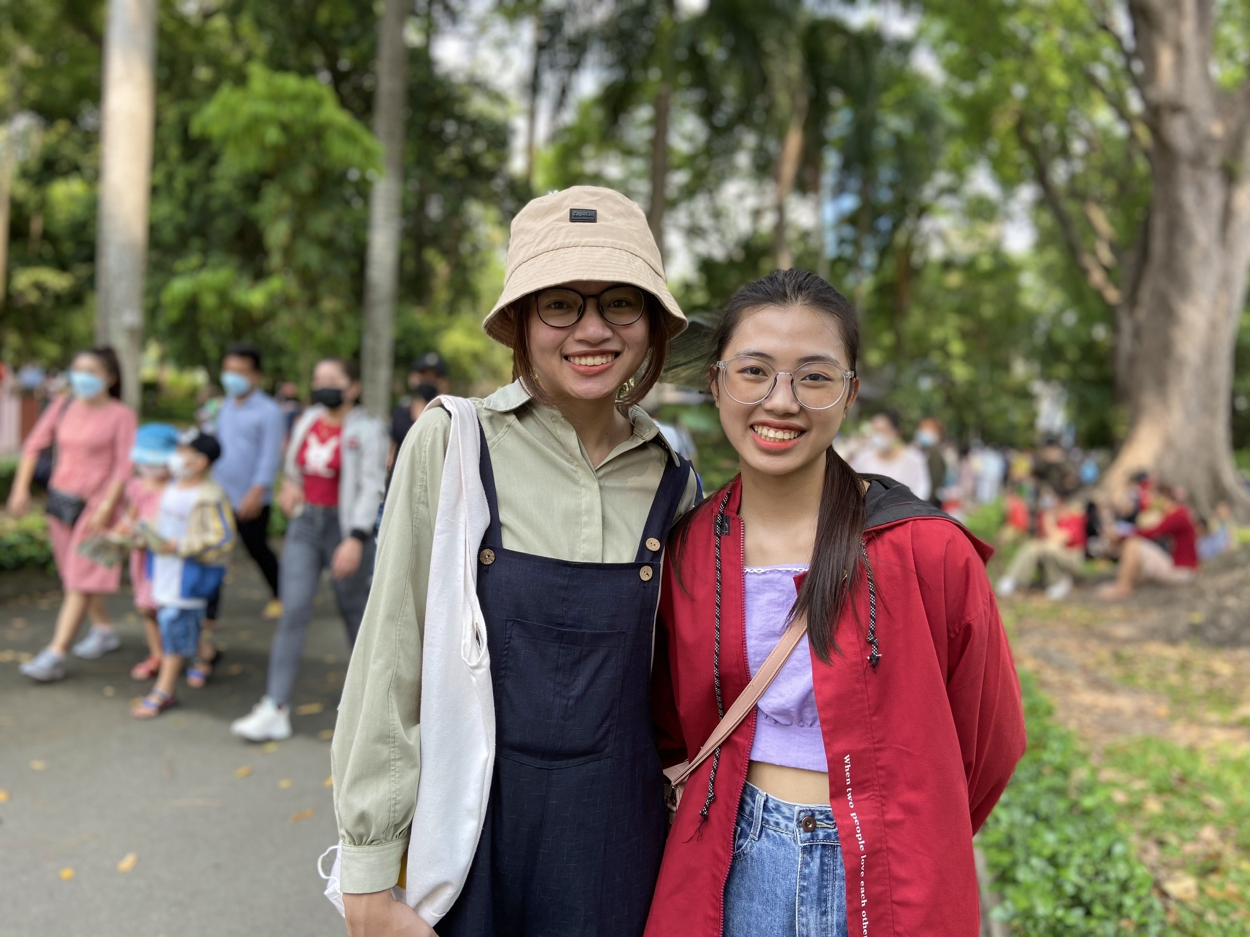 Thao Cam Vien,  buu dien TP.HCM 'chat nich' nguoi dip gio To anh 2