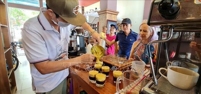 Lap bien ban quan ban ly ca phe gia 249.000 dong hinh anh