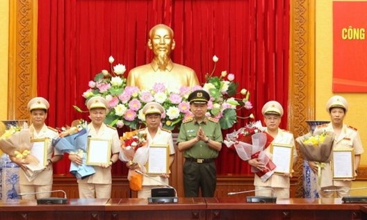 Quyet dinh nhan su tham gia Dang uy, Ban Thuong vu Dang uy Cong an TW hinh anh