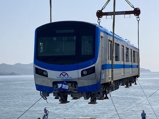 Hai doan tau cuoi cung cua tuyen metro so 1 ve TP.HCM hinh anh