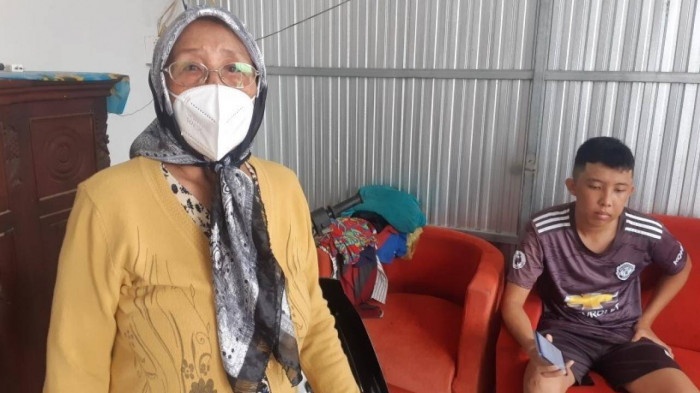 Hoc sinh lop 9 bi bao ve truong danh gay xuong ham anh 7