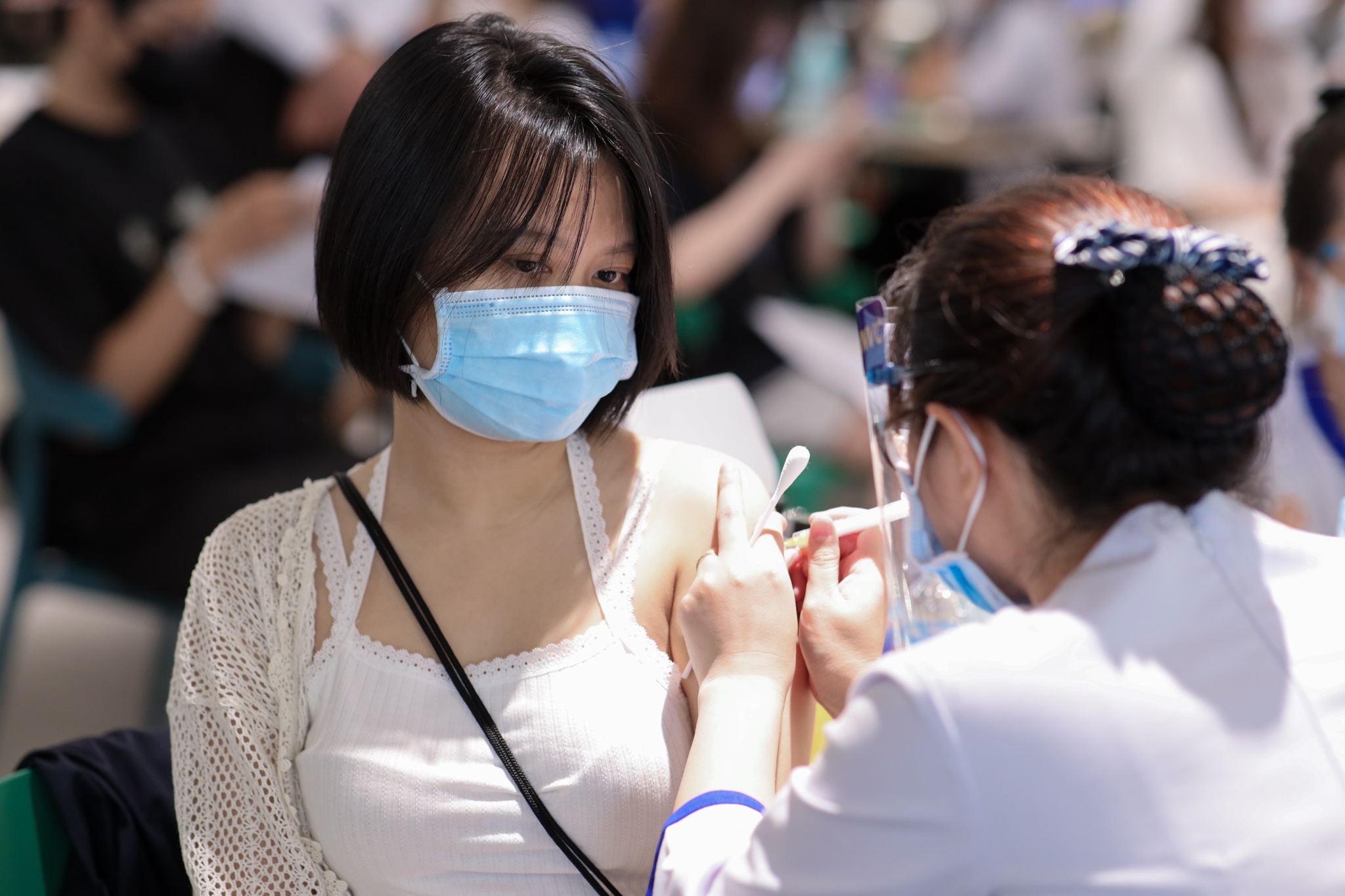 Hon 1,8 trieu nguoi TP.HCM sap duoc tiem vaccine mui 4 hinh anh