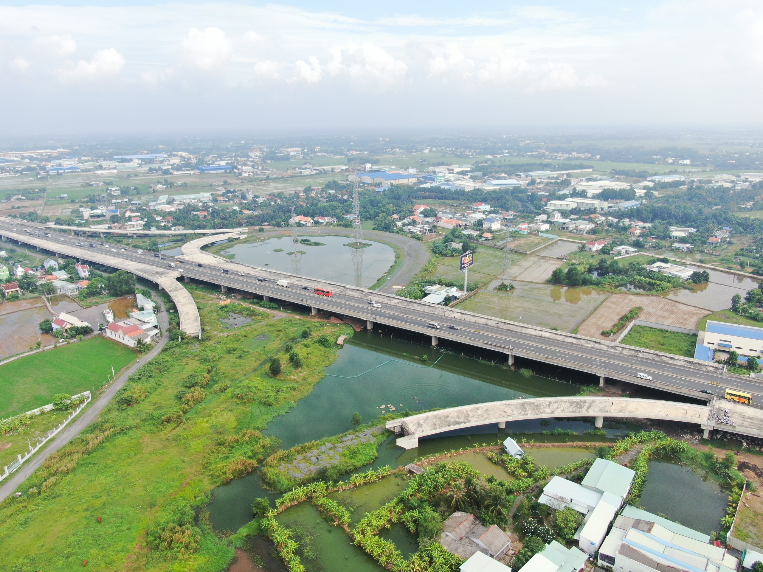 Khoi cong vanh dai 3 TP.HCM som hon ke hoach hinh anh