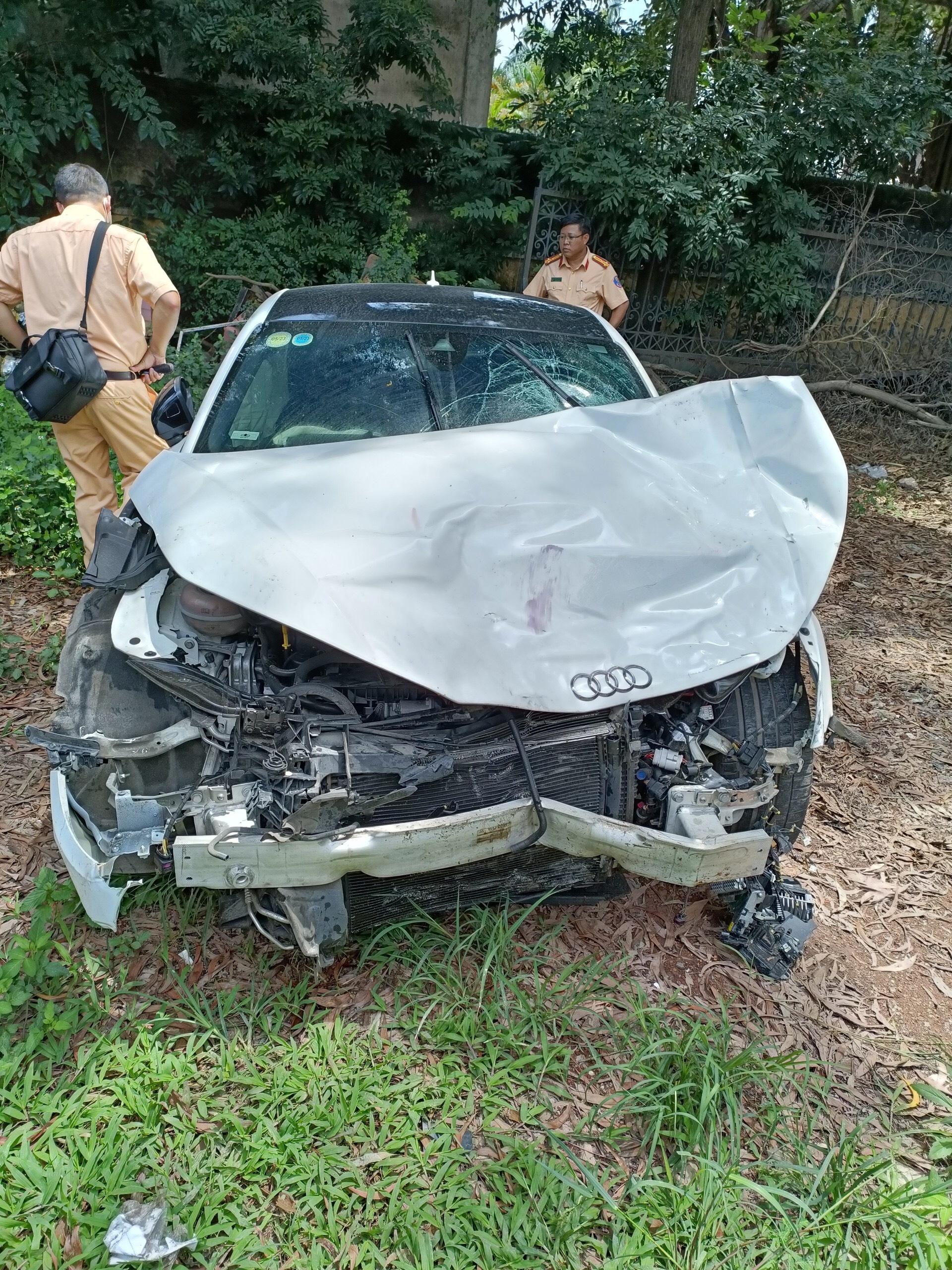 Can canh oto Audi tong chet 3 nguoi cung gia dinh anh 3