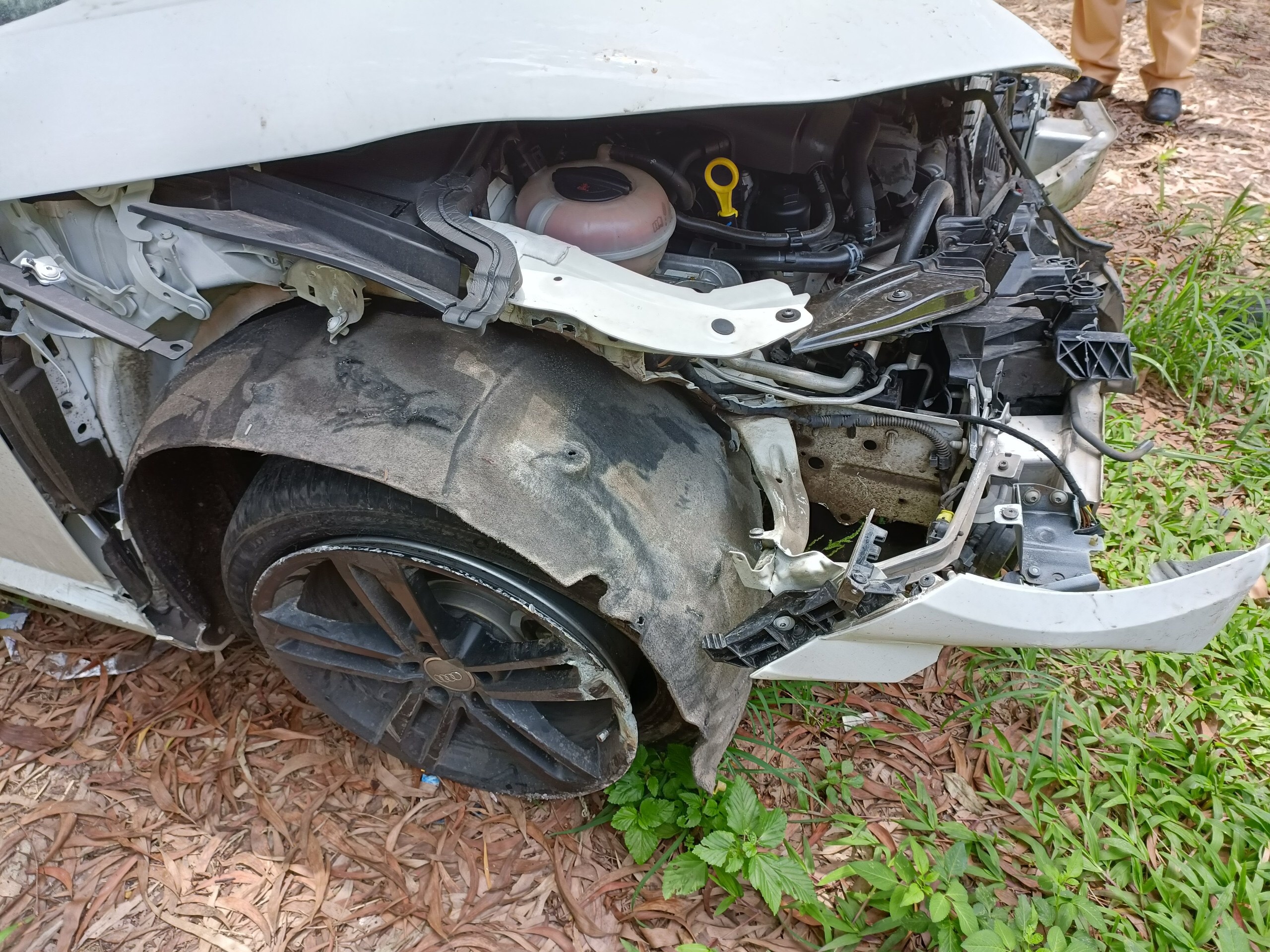 Can canh oto Audi tong chet 3 nguoi cung gia dinh anh 6