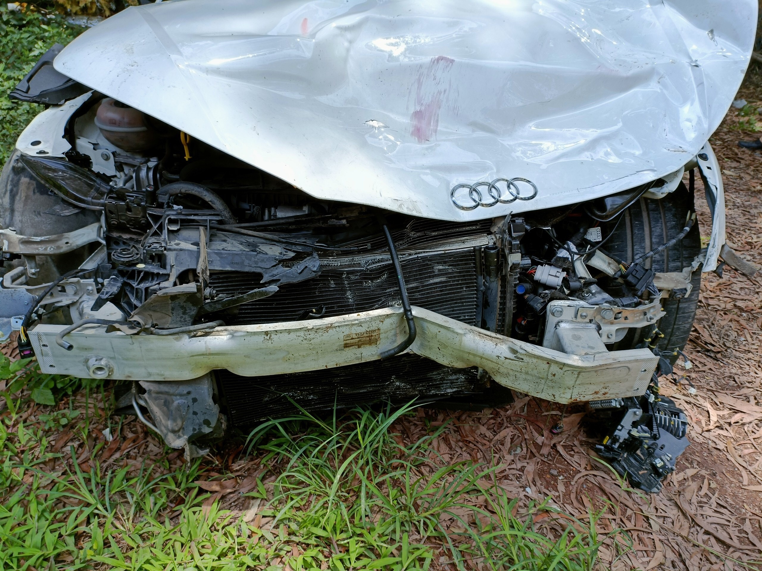 Can canh oto Audi tong chet 3 nguoi cung gia dinh anh 7