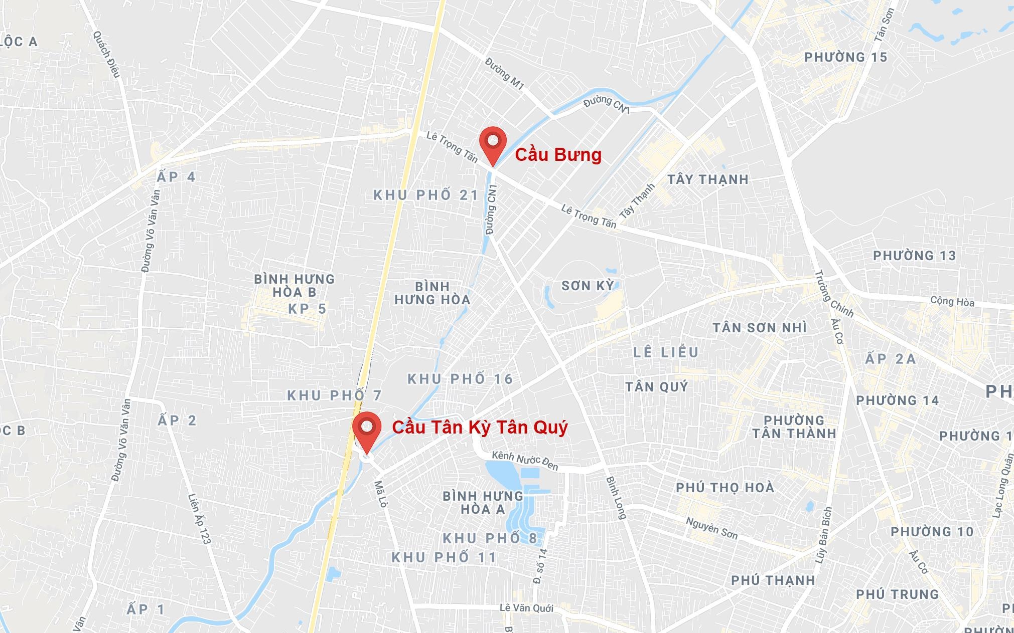 TPHCM cam xe luu thong tren duong chui duoi da cau Bung anh 2