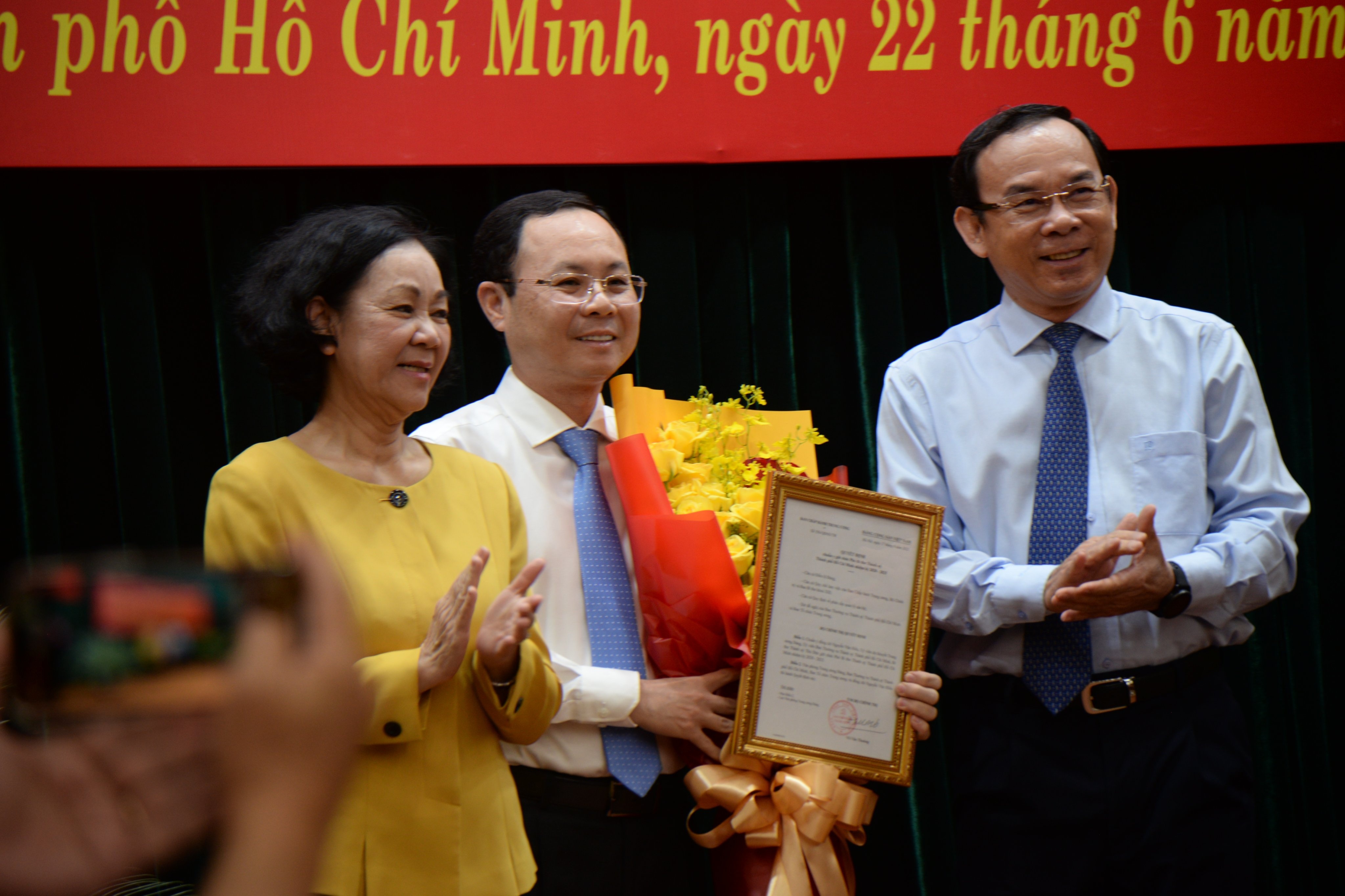 tan Pho bi thu Thanh uy TP.HCM Nguyen Van Hieu anh 1