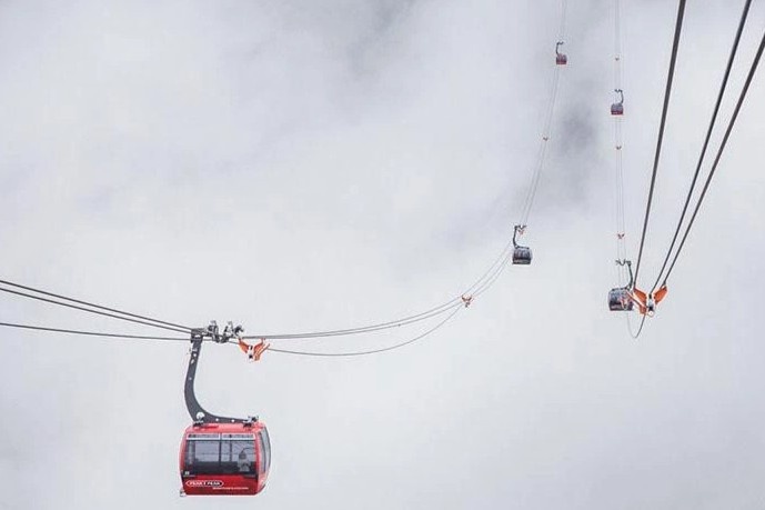 Cap treo len dinh Fansipan tam ngung don khach hinh anh