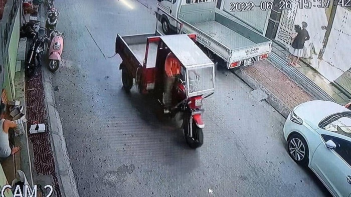 Truy tim xe ba banh lien quan tai nan khien 3 nguoi thuong vong anh 2