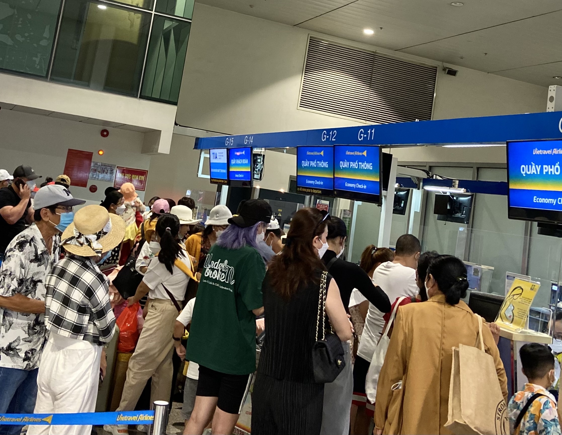 Vi sao phai dung thu tien check-in anh 4